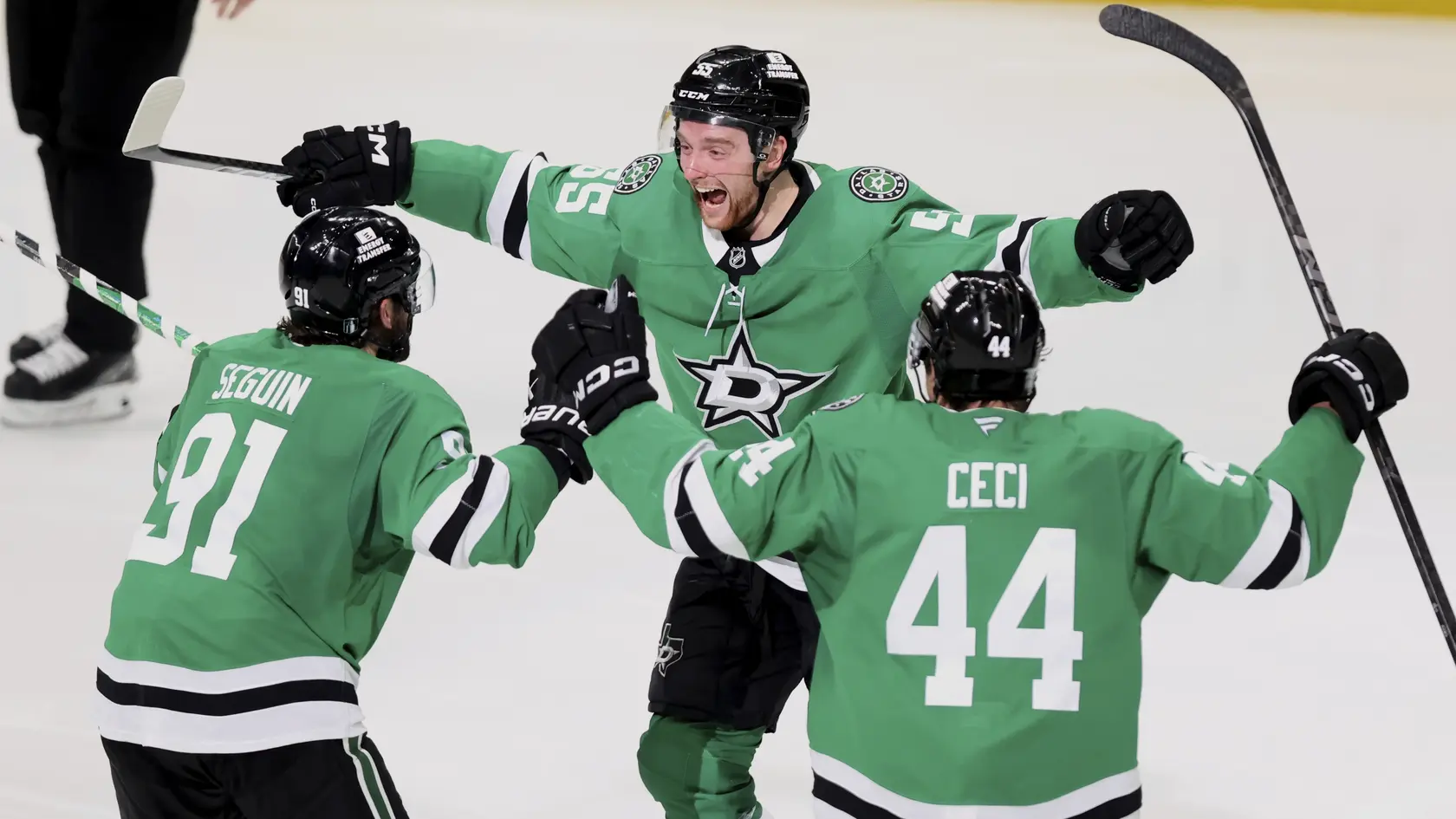 Dallas ukončil sériu s Winnipegom.