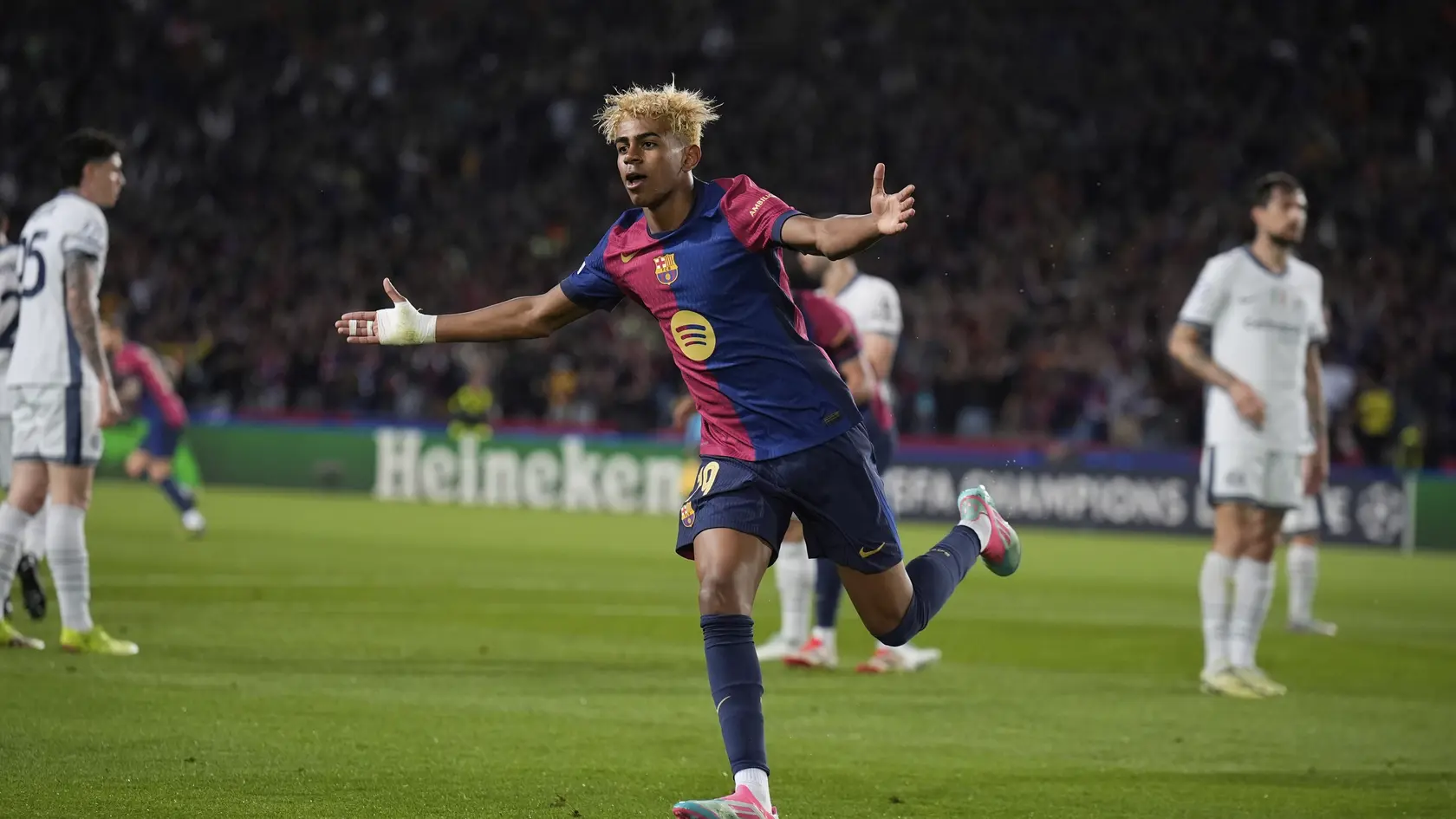 Yamal predĺžil zmluvu s FC Barcelona do júna 2031.