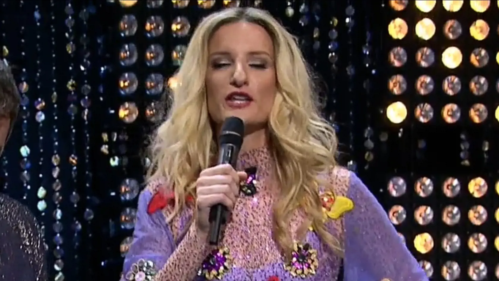 Adela v Chart Show.