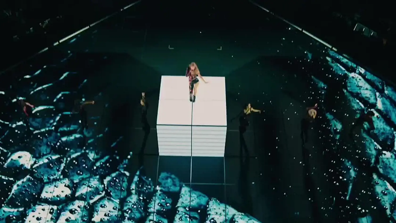 Ľudia, ktorí si zaplatili za lístky napríklad na Taylor Swift ich nikdy nedostali.