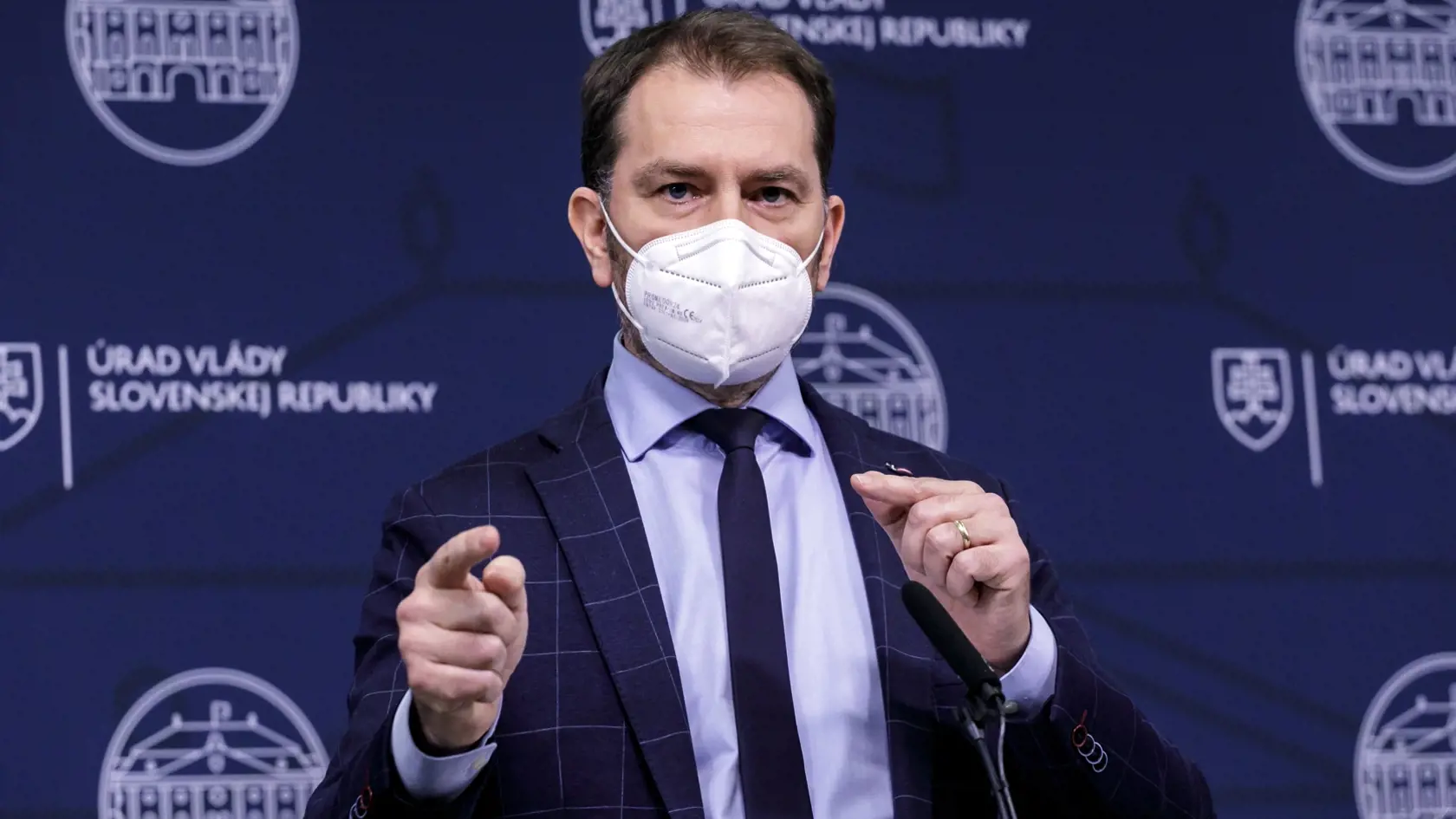 Minister financií Igor Matovič a jeho OĽANO sľubovali pred voľbami množstvo dobrých vecí. V niektorých prípadoch je ale realita iná...