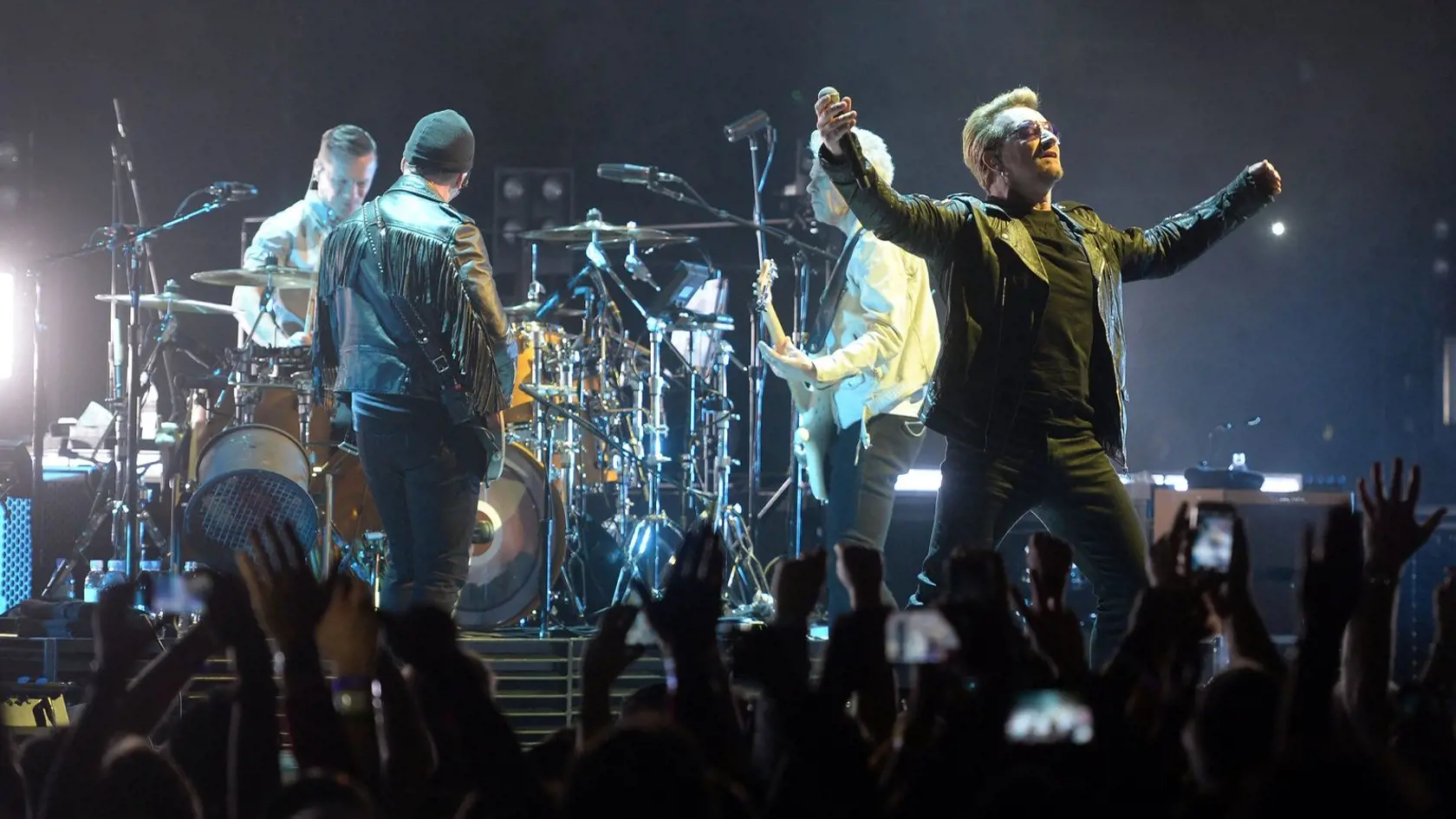 U2