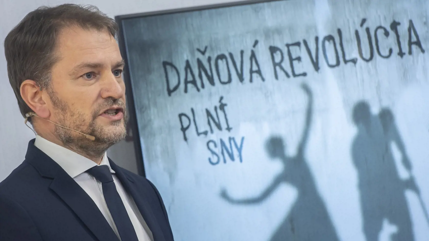 Minister financií Igor Matovič (OĽANO) navrhuje zaviesť rekreačný a gastro bonus v hodnote 300 eur.
