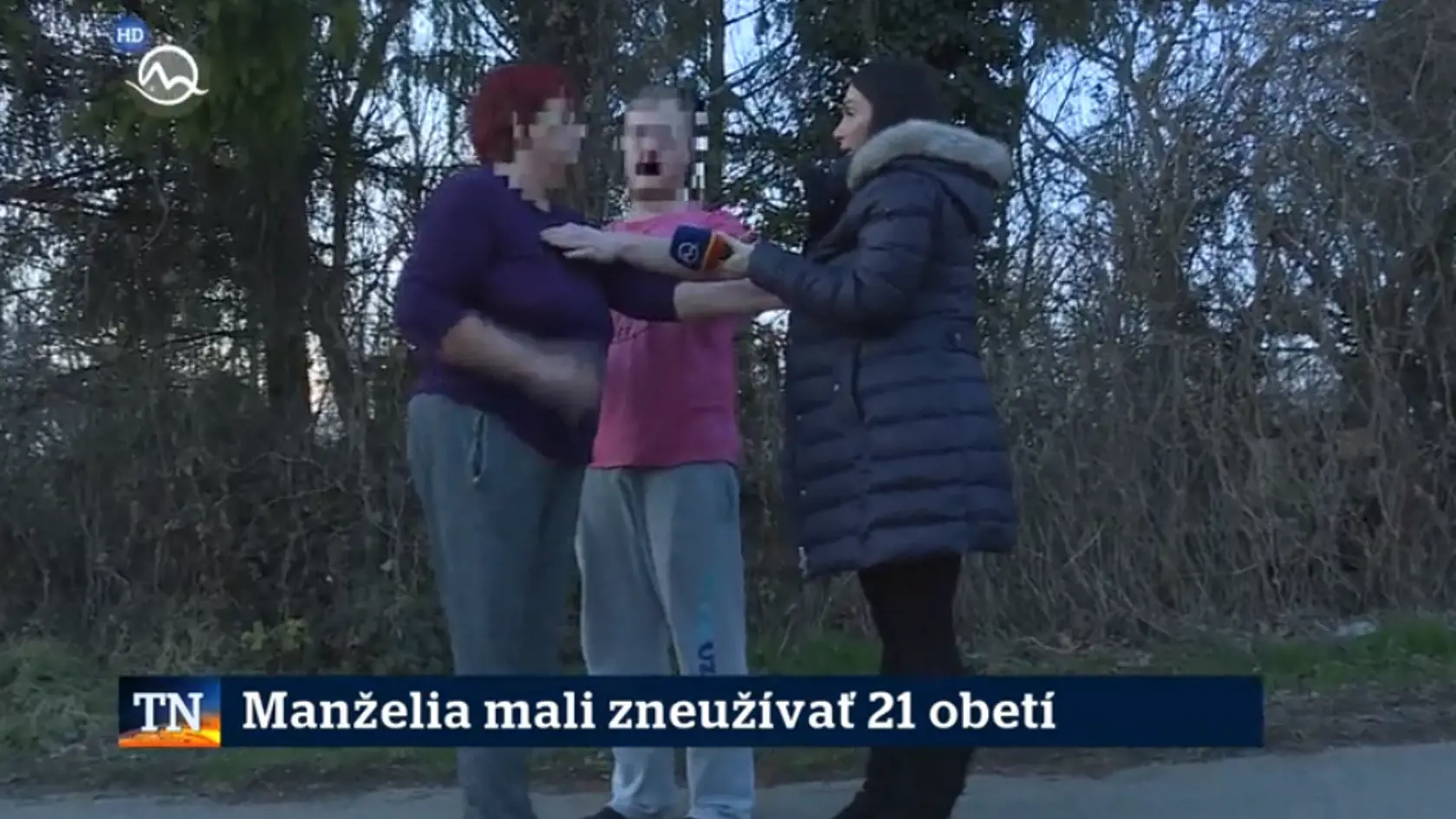 Mama obvineného muža zaútočila na Kristínu Kövešovú tĺčikom a vyhrážala sa jej, že jej rozbije hlavu.