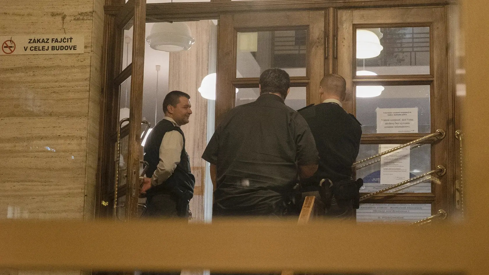 Martin Daňo a Rudolf Vasky idú do vyšetrovacej väzby. Na Okresnom súde Bratislava I sa pojednávalo za zatvorenými dverami.