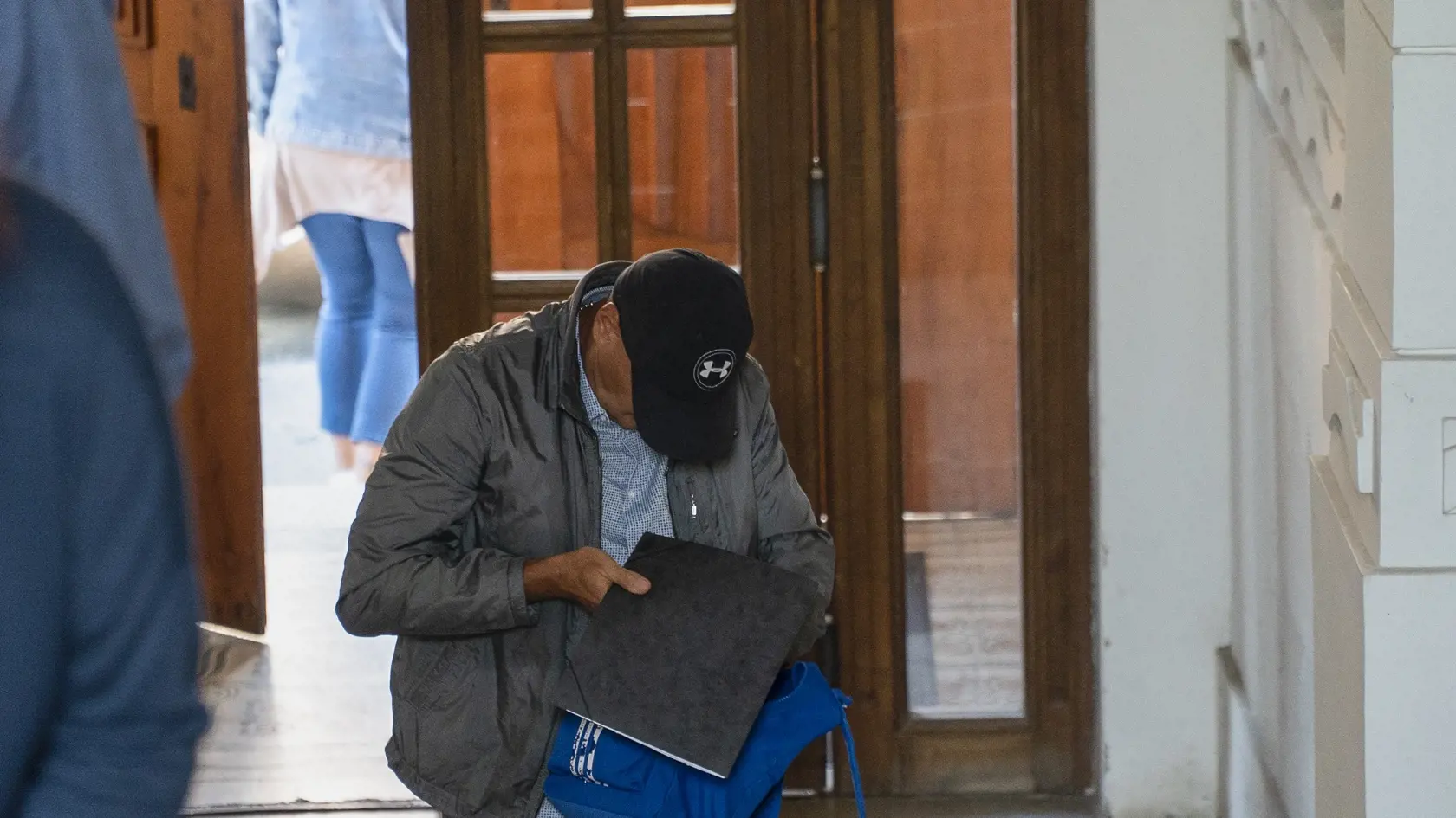 Príchod kľúčového svedka Bernarda Slobodníka na Špecializovaný trestný súd, ktorý rieši obžalovaného Dušana Kováčika.