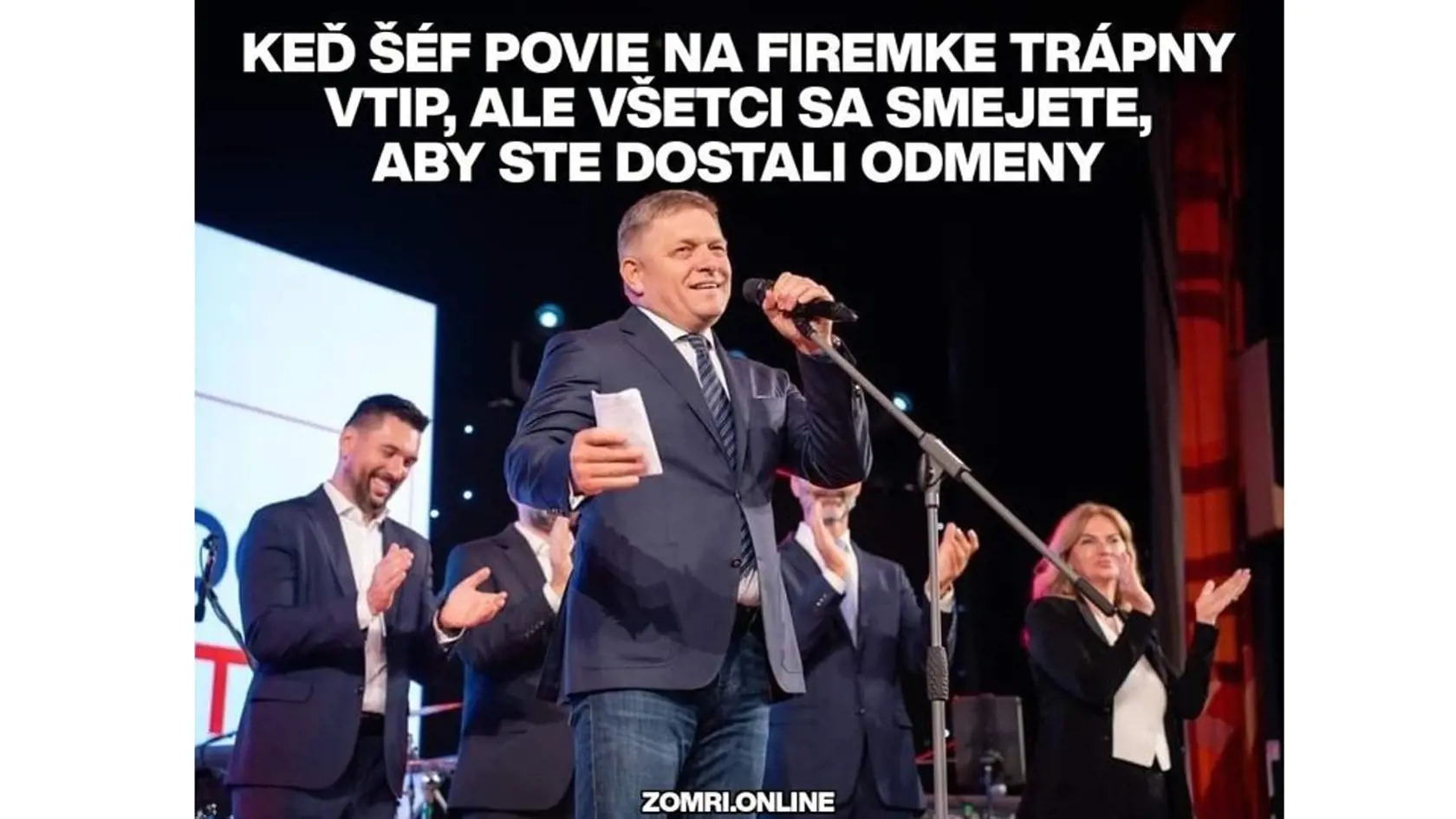 Mítingy strany Smer sú povestné aj tým, že na nich Robert Fico hovorí vtipy.