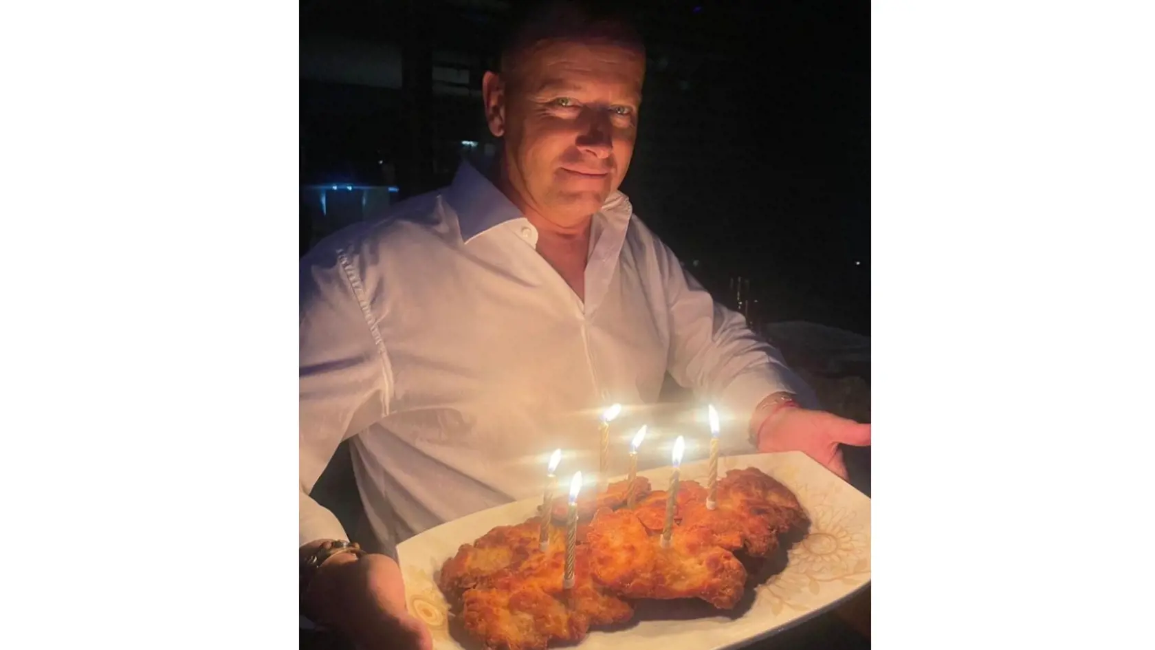 Boris Kollár pri oslave 58. narodenín: „Happy narodeniny najlepší zákusok je rezeň.“