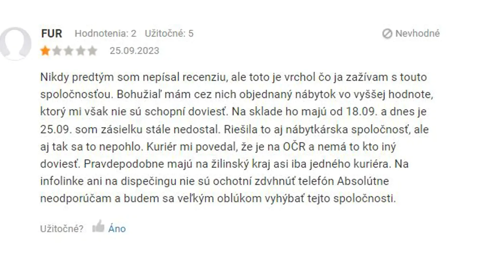 Negatívne recenzie zákazníkov s kuriérskou spoločnosťou.