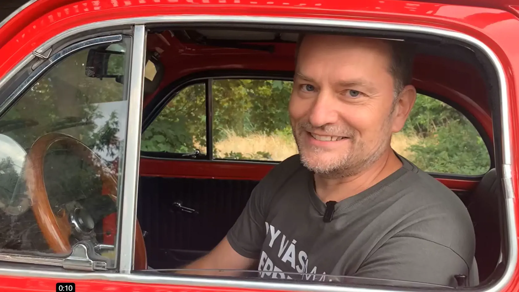 Poriadna facka pre Matoviča? Exposlanec OĽANO György Gyimesi (42) sa dlhodobo spomínal ako pravá ruka lídra OĽaNO Igora Matoviča (50), s ktorým mal výborný osobný aj pracovný vzťah. Aj preto je veľkým prekvapením najnovší príspevok politika, kde vyslovil kritiku na adresu svojho bývalého šéfa a jeho predvolebnú kampaň s fiatkami.!