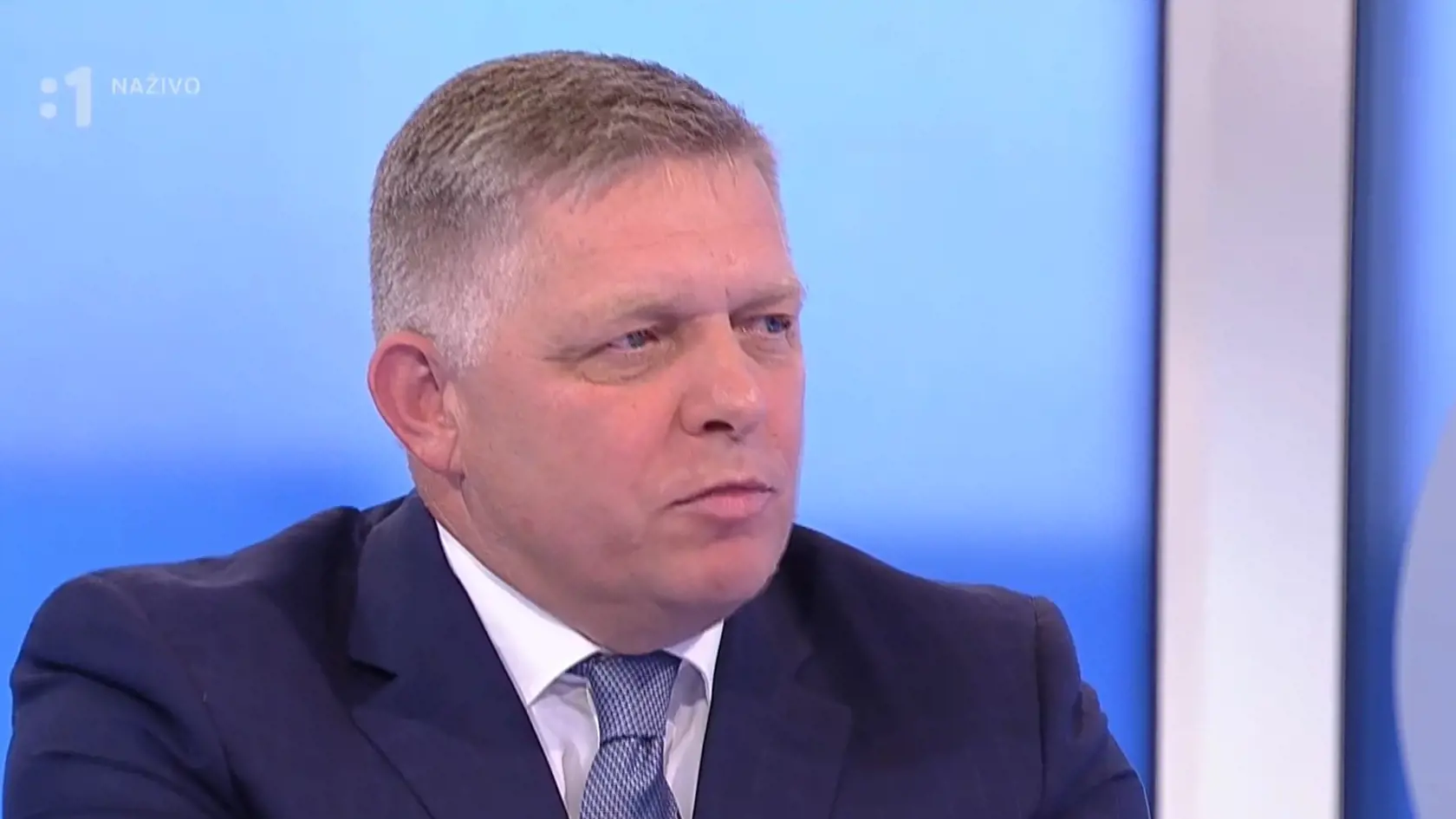Robert Fico v štúdiu RTVS počas debaty s Eduardom Hegerom.