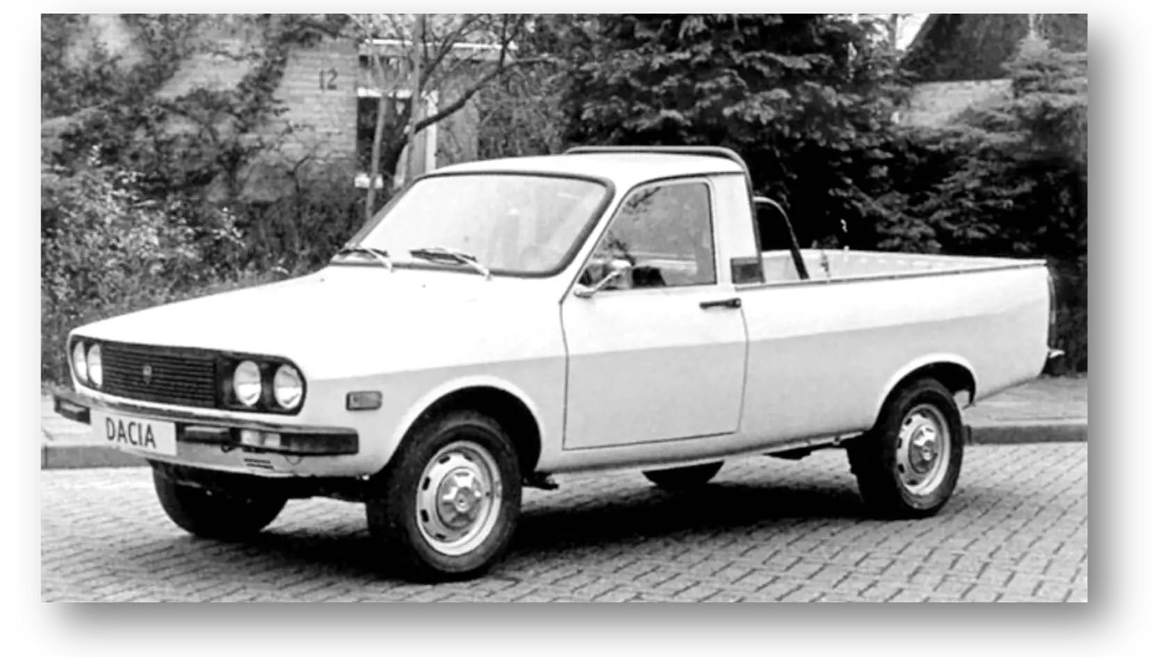 Pick-up Dacia z roku 1983.