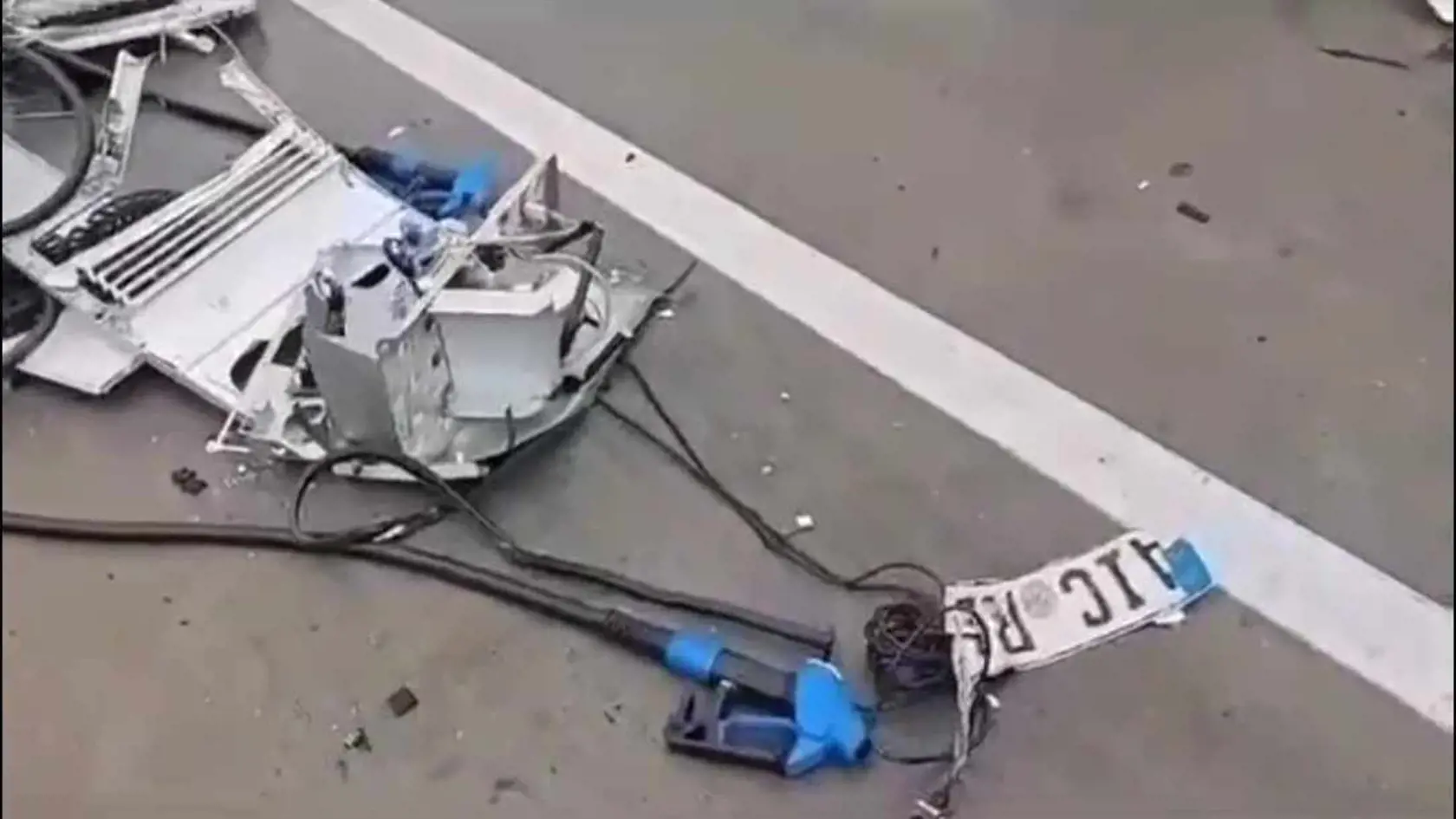Pri náraze sa nikto nezranil.