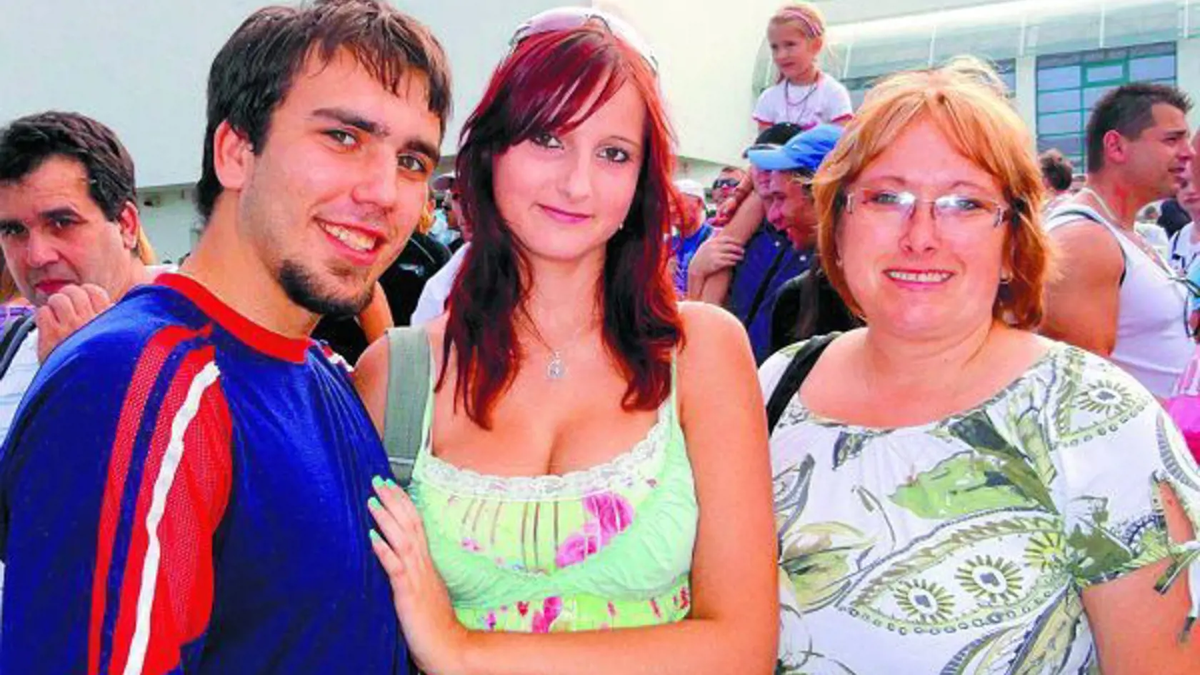Všetkých fanúšikov relácie Mama, ožeň ma! z roku 2011 potešila JOJ-ka reprízami.