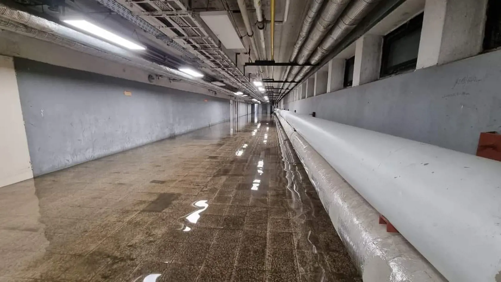 Zlyhávali elektrické rozvodne potrebné na chod nemocnice.