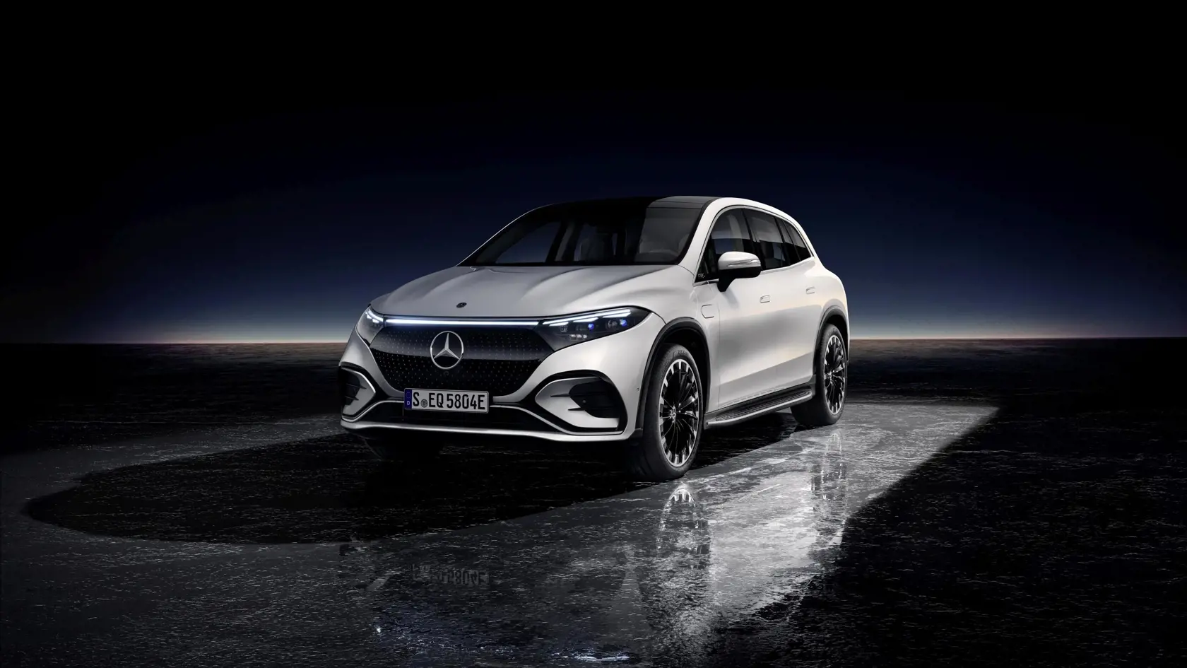 Mercedes-EQ EQS SUV.