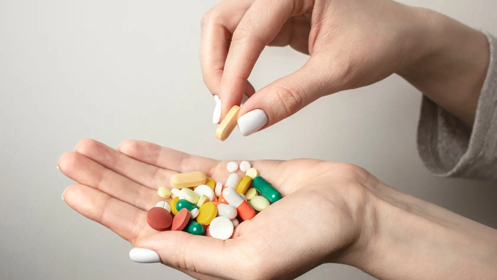 Pri sekundárnej infekcii navodenej covidom-19 pomôžu antibiotiká.