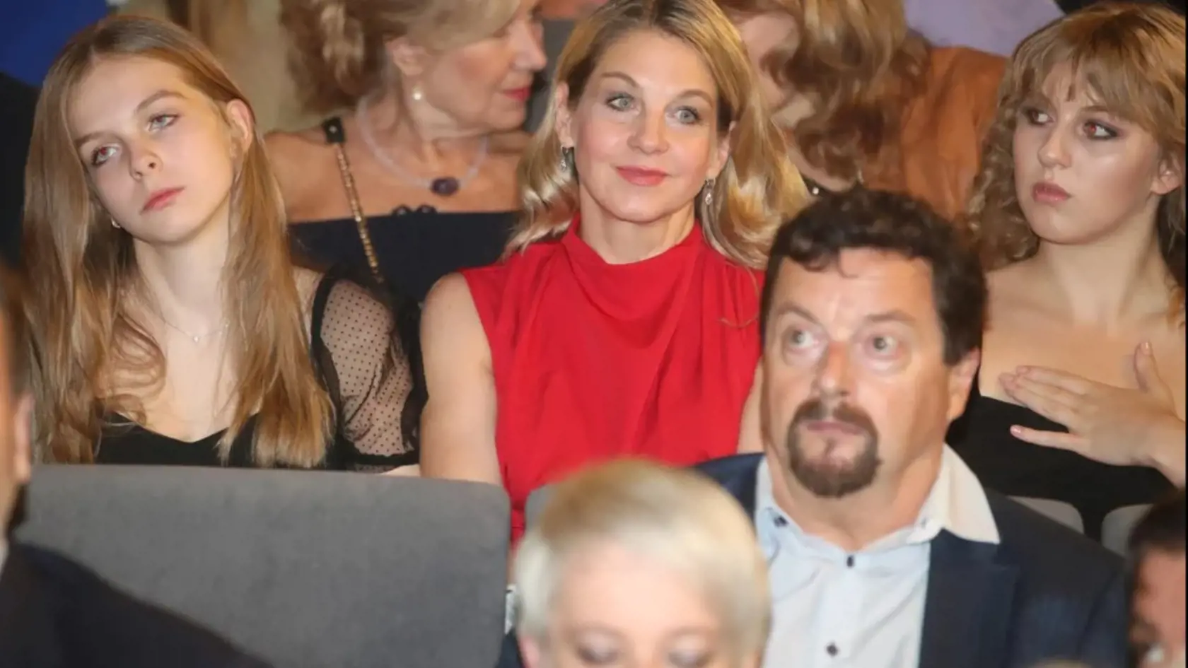 Na premiéru muzikálu prišla i herečka Sabina Laurinová s dcérami.