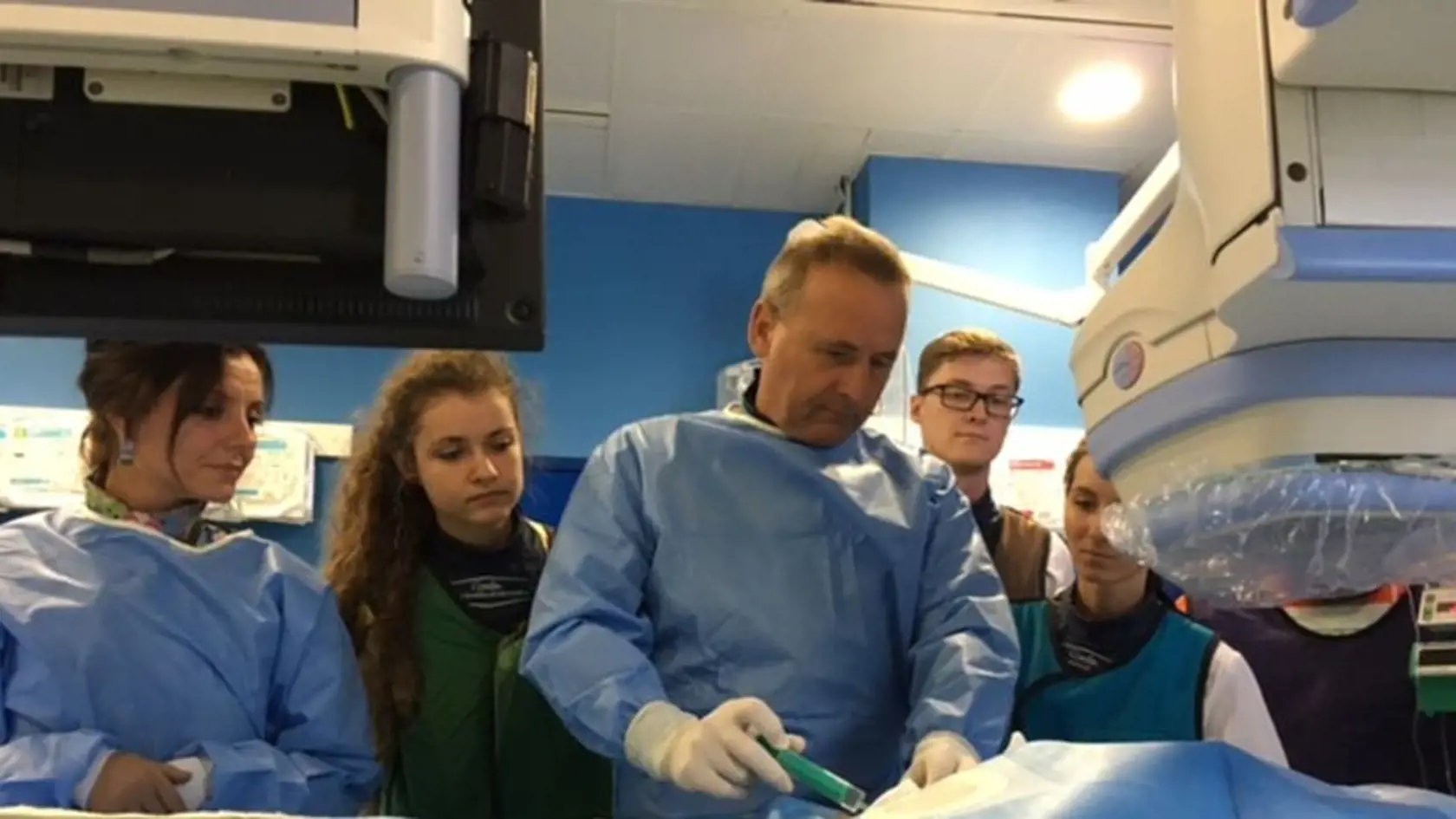 Docent Martin Studenčan ako vedúci lekár intervenčnej kardiológie Kardiocentra FNsP J. A. Reimana v Prešove vyvinul v spolupráci s agentúrou Wolftown mobilnú aplikáciu, ktorá pomáha pri záchrane ľudských životov pri infarkte myokardu.