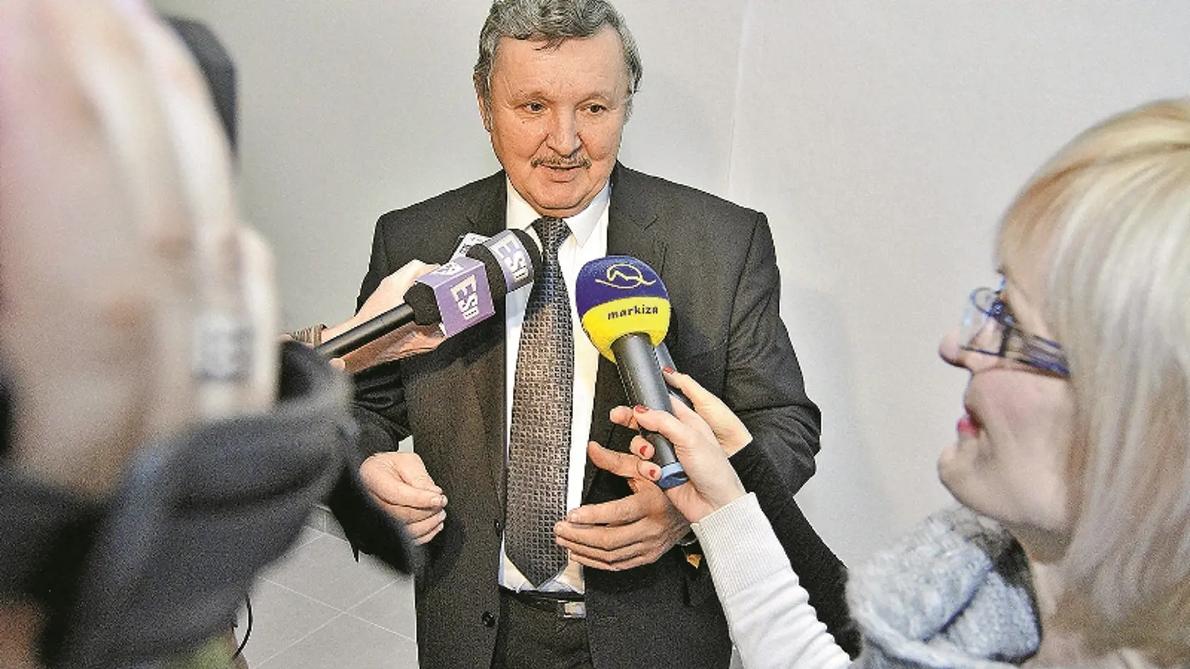 Jozef Šimko má covid, údajne bojuje s ťažkým priebehom.