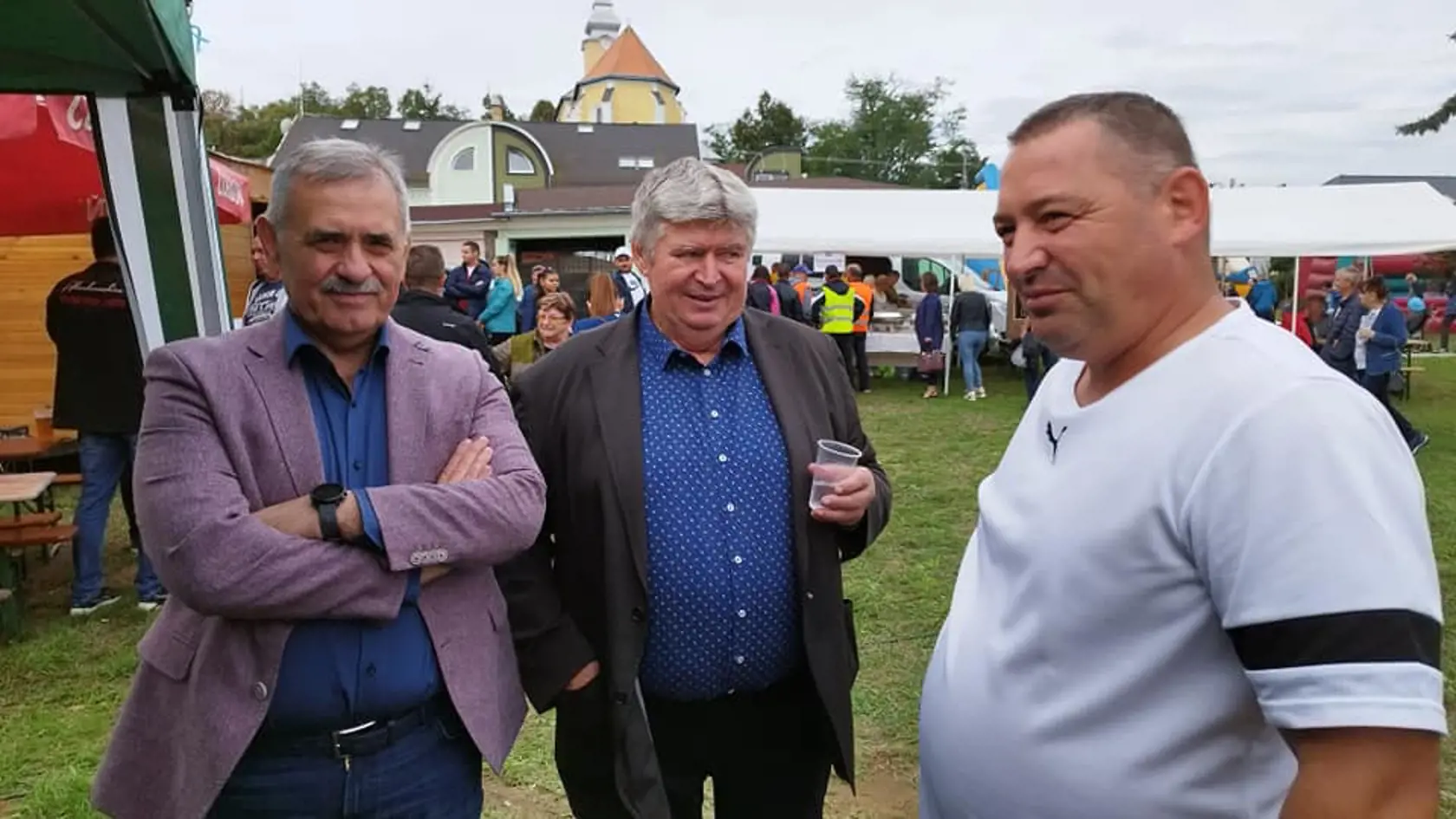 Košickým županom by sa rád stal aj primátor Michaloviec a súčasne poslanec NR SR za Smer-SD - Viliam Záhorčák (vľavo).