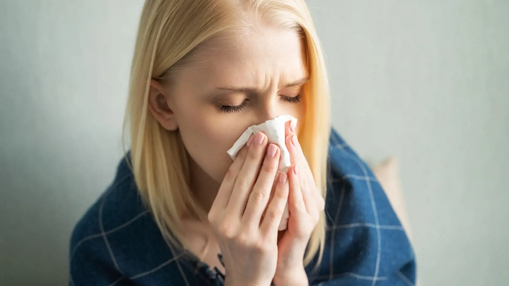 Sick,Day,At,Home.,Asian,Woman,Has,Runny,And,Common
