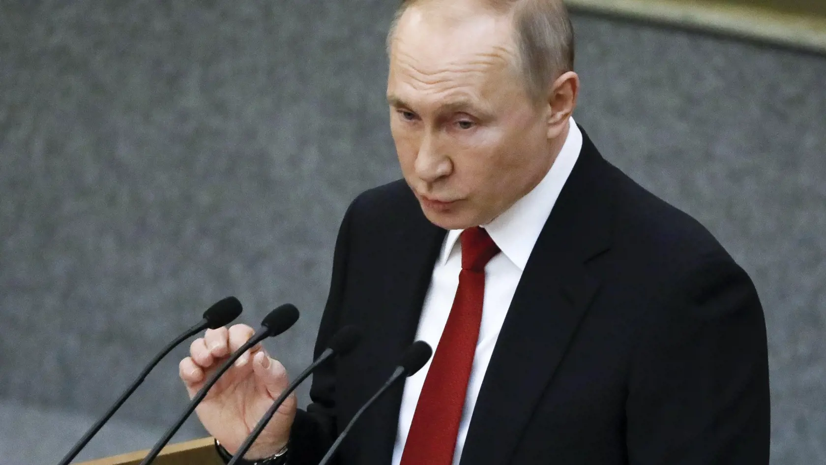 Putin tento zákon podpísal napriek kritike zo strany svojho vlastného výboru pre ľudské práva.