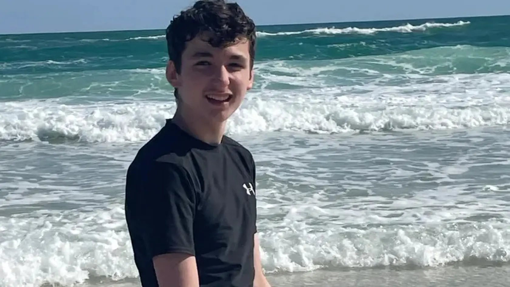 Elijah mal len 16 rokov, keď sa stal obeťou podvodu a spáchal samovraždu.