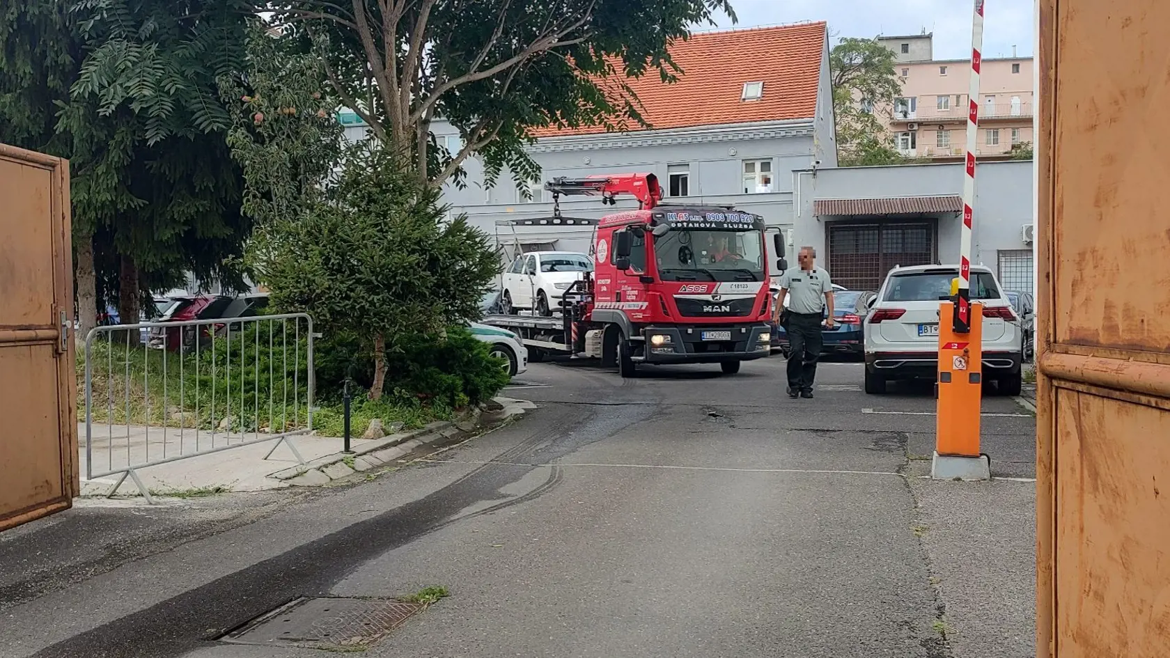 Obrovský zvrat v prípade nezvestnej 22-ročnej študentky: Zadržali podozrivého! Na záberoch by sa malo nachádzať vozidlo zadržaného podozrivého.
