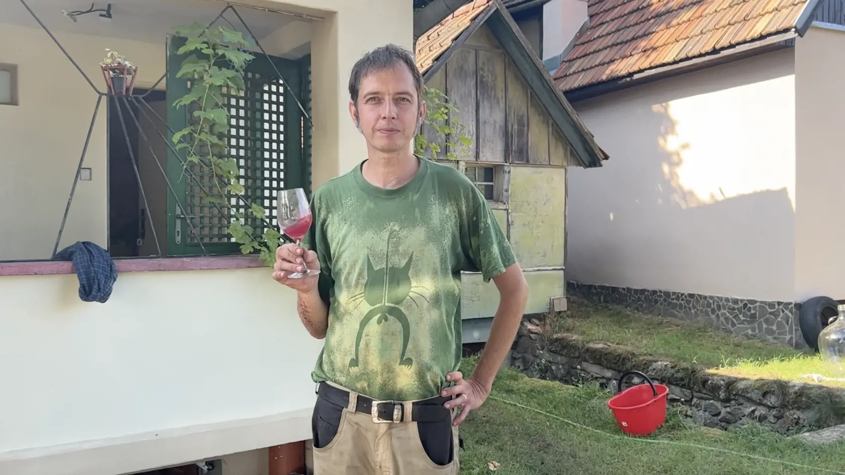 Existujú však o ňom aj rôzne mýty, vrátane jedného, ktorý hovorí, že by sa malo vypiť toľko litrov burčiaku, koľko má človek krvi. Toto však Miroslav Bahna považuje za prehnané, pretože jeho nadmerná konzumácia môže byť naopak pre organizmus záťažou.