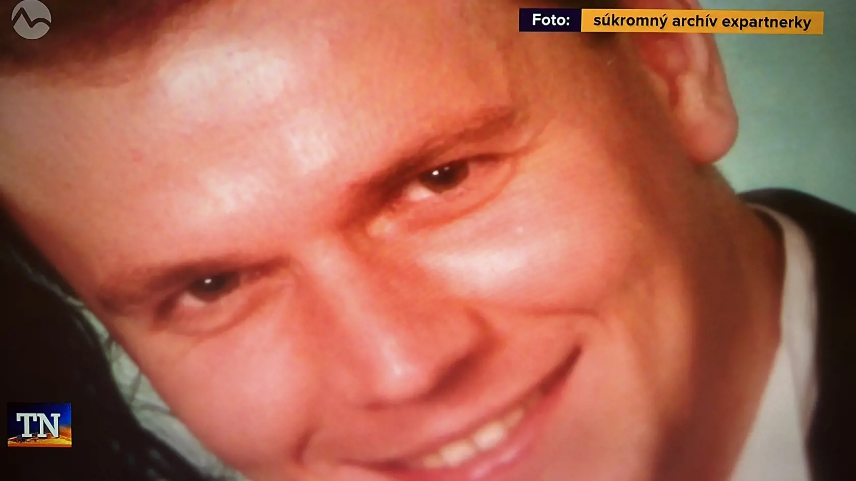 Spoznali sa v čase, keď žena bola po ťažkom úraze na vozíku. Ivan ju vozieval v role záchranára na rehabilitácie, neskôr spolu začali bývať.
