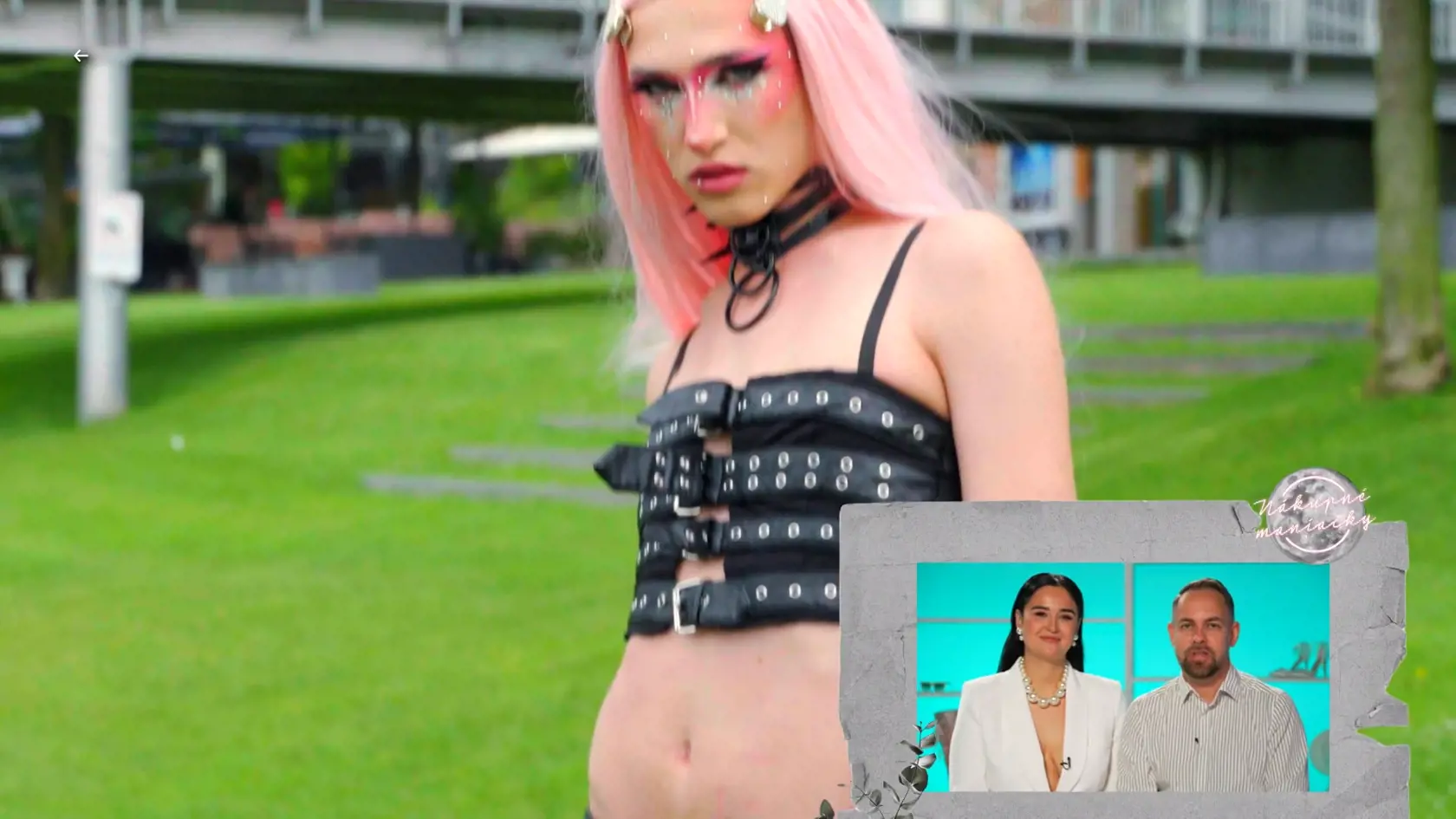 Slaytiiina v Nákupných maniačkach