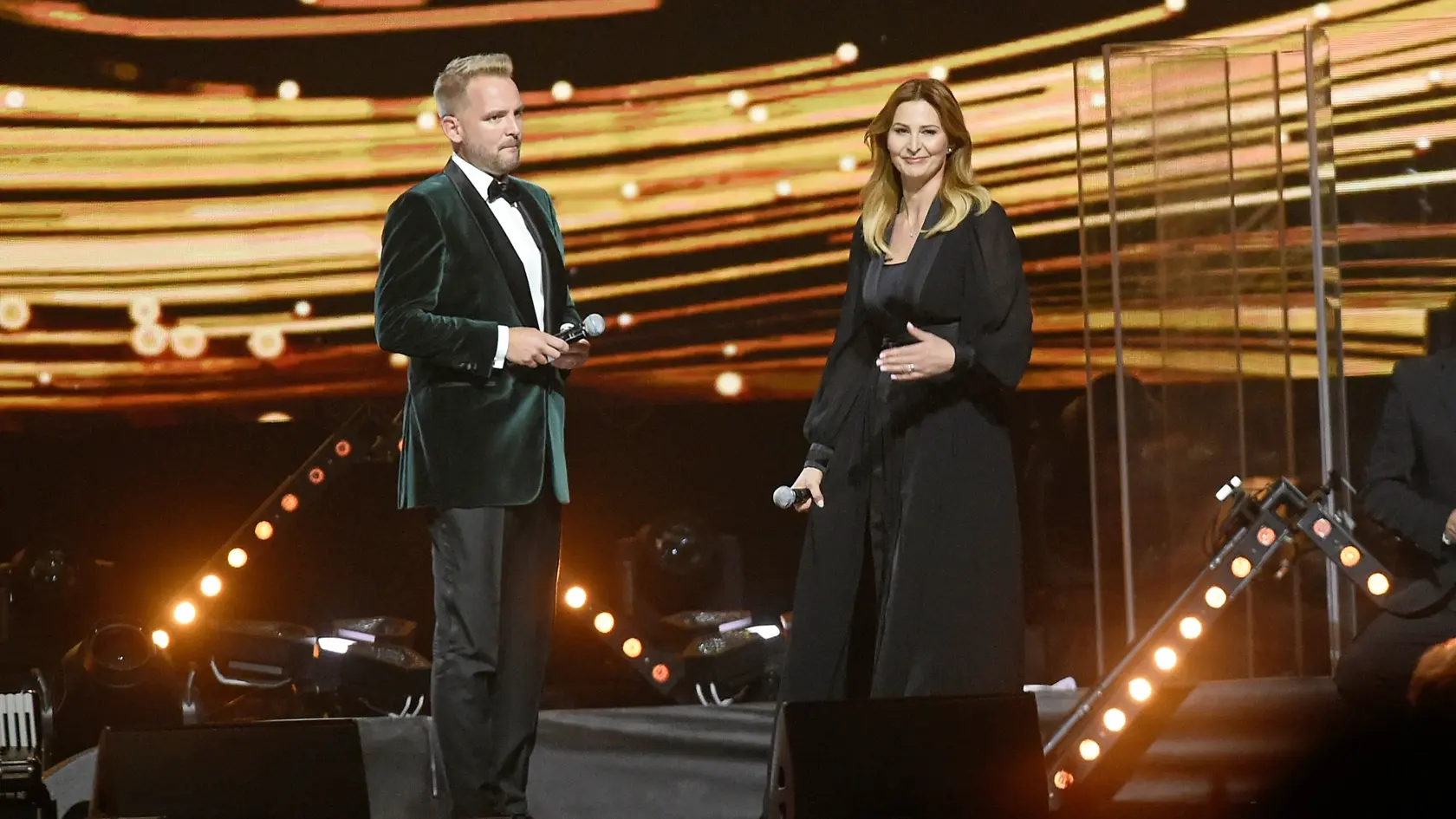 IVANA GOTTOVÁ venovala približne 40-tisíc eur na výskum rakoviny. Oboma večermi sprevádzal rodinný priateľ LIBOR BOUČEK.