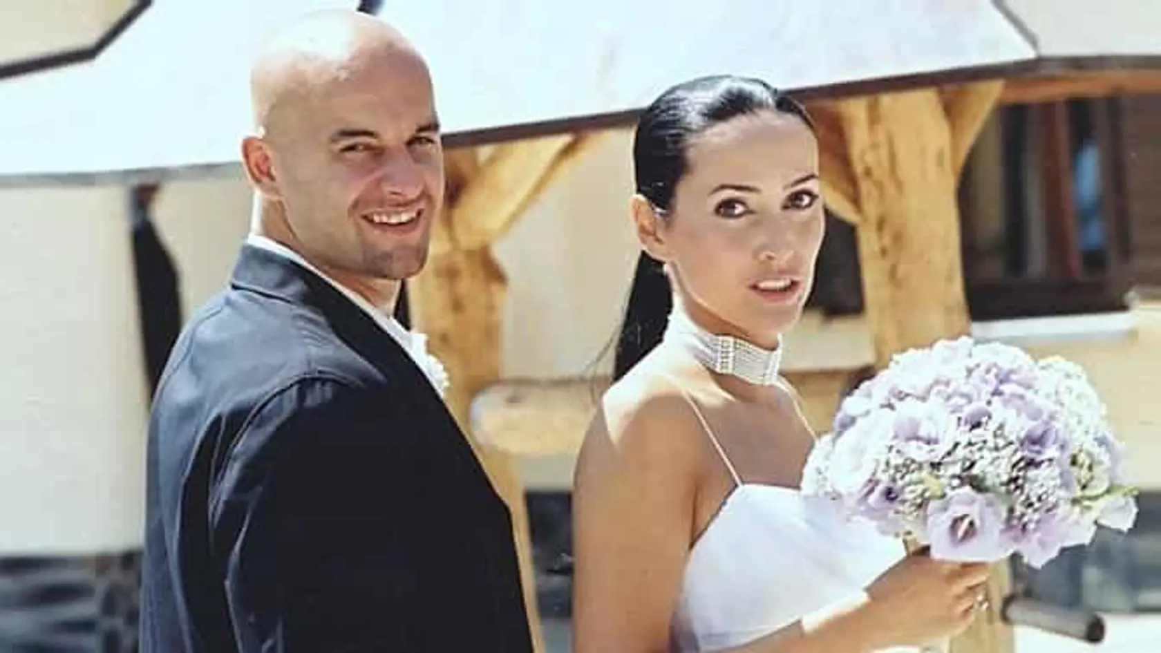 Pavol Demitra si zobral za manželku dlhoročnú priateľku Majku a majú spolu dve deti.