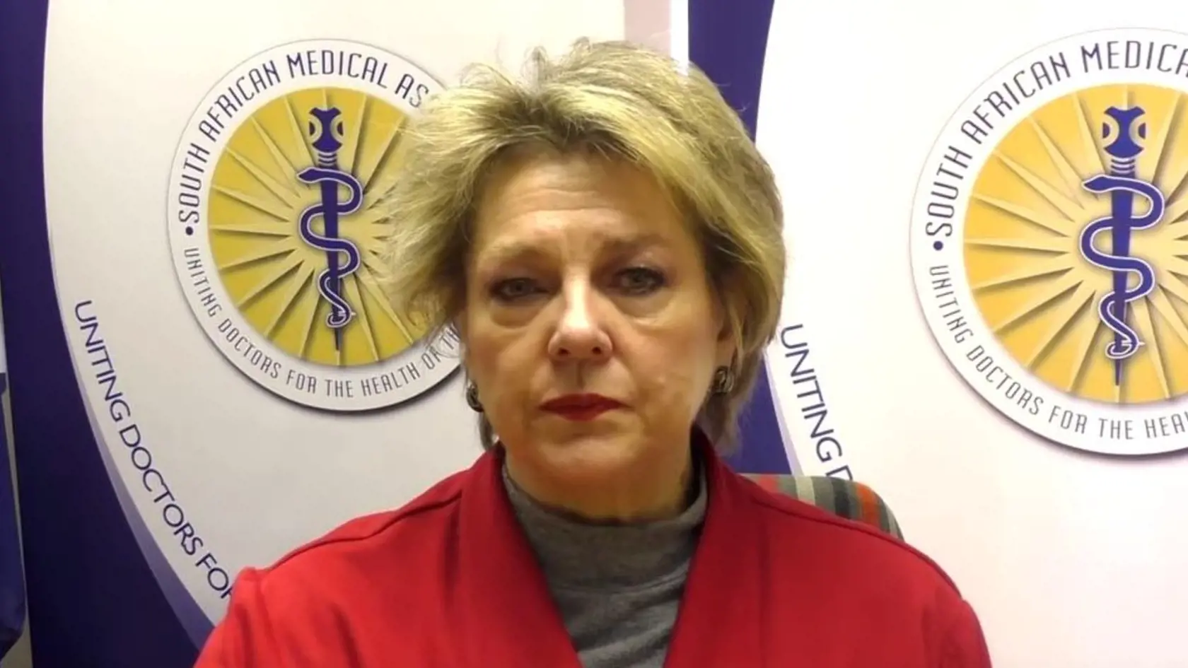Juhoafrická lekárka Angelique Coetzeeová, ktorá ako prvá na svete upozornila na nový variant koronavírusu omikron, najnovšie vyrukovala so správou, že mutácia podľa všetkého napáda aj deti, ba dokonca i batoľatá.
