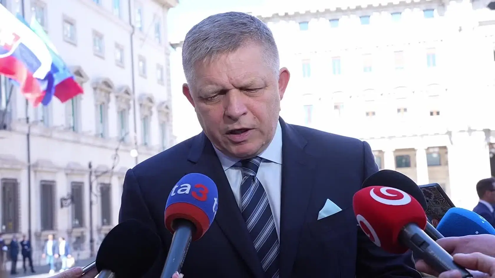 Do Ríma vycestoval predseda vlády Robert Fico, minister obrany Robert Kaliňák a ministerka hospodárstva Denisa Saková.