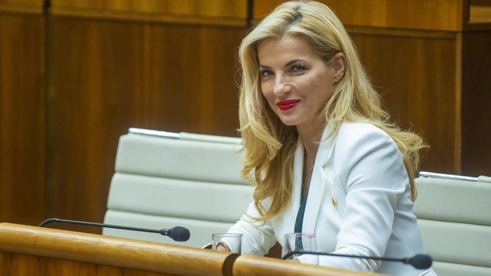 Na snímke ministerka kultúry Martina Šimkovičová (nominantka SNS) počas rokovania 15. schôdze Národnej rady SR 27. júna 2024 v Bratislave. FOTO TASR - Jakub Kotian 