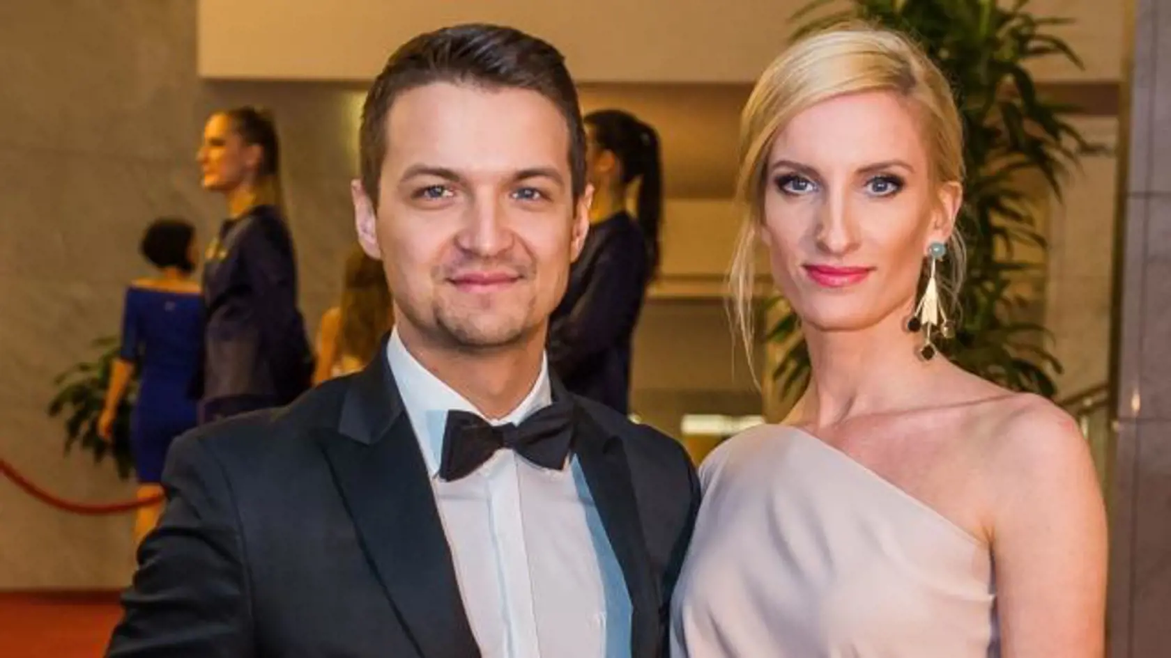 Viktor Vincze, Adela Vinzeová