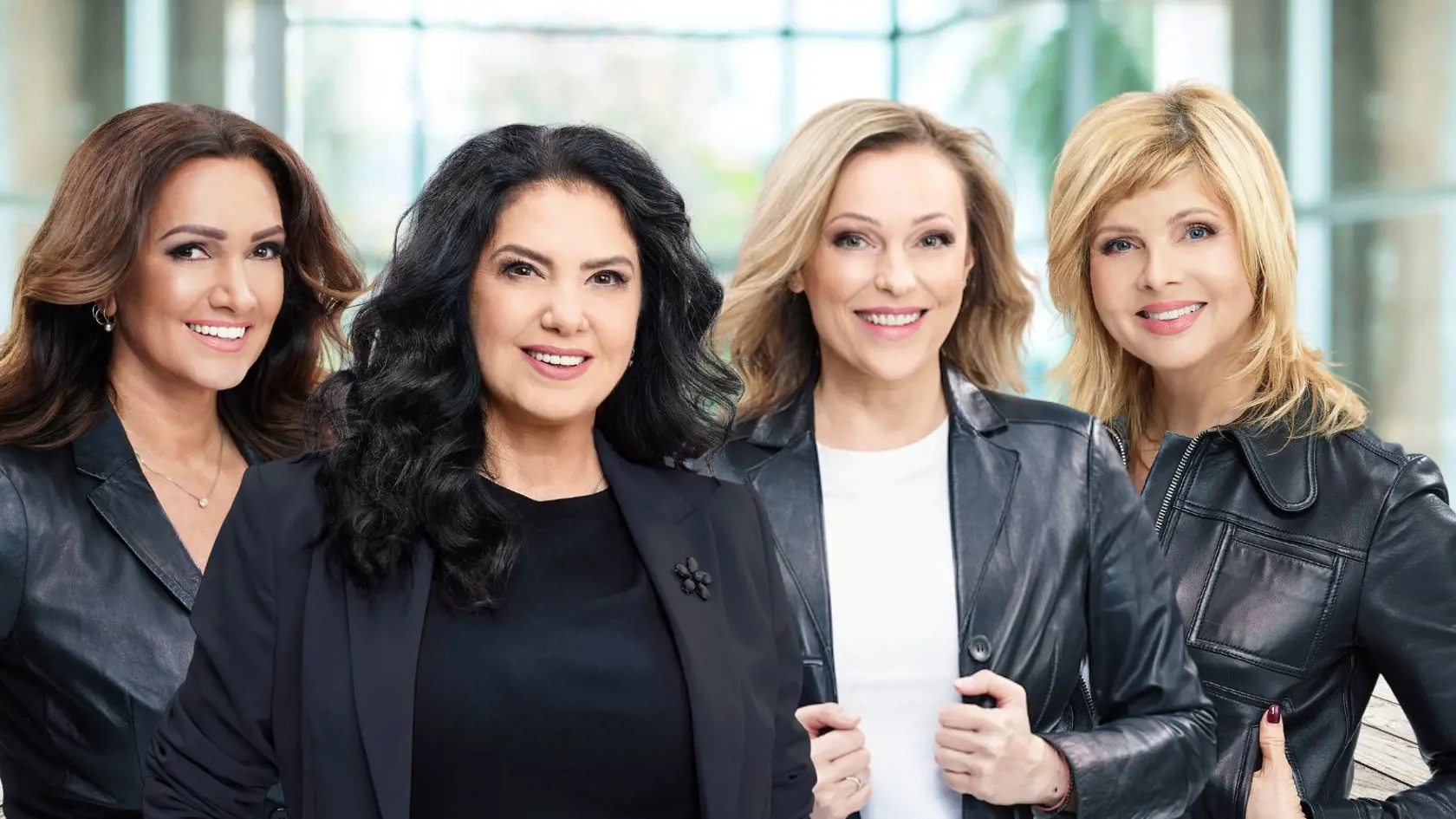 Dámsky klub s moderátorkami Karin Majtánovou, Soňou Müllerovou, Ivetou Malachovskou a Andreou Chabroňovou.