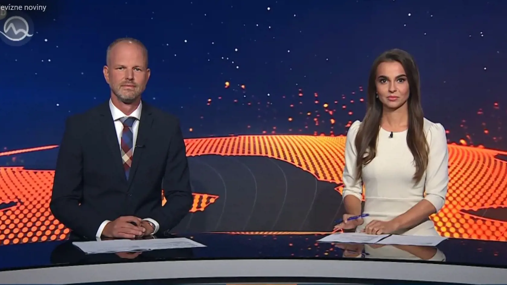 18. júl 2022: V Televíznych novinách sa premiérovo objavila nová dvojica - Daniel Očenáš a Zuzana Čimová.