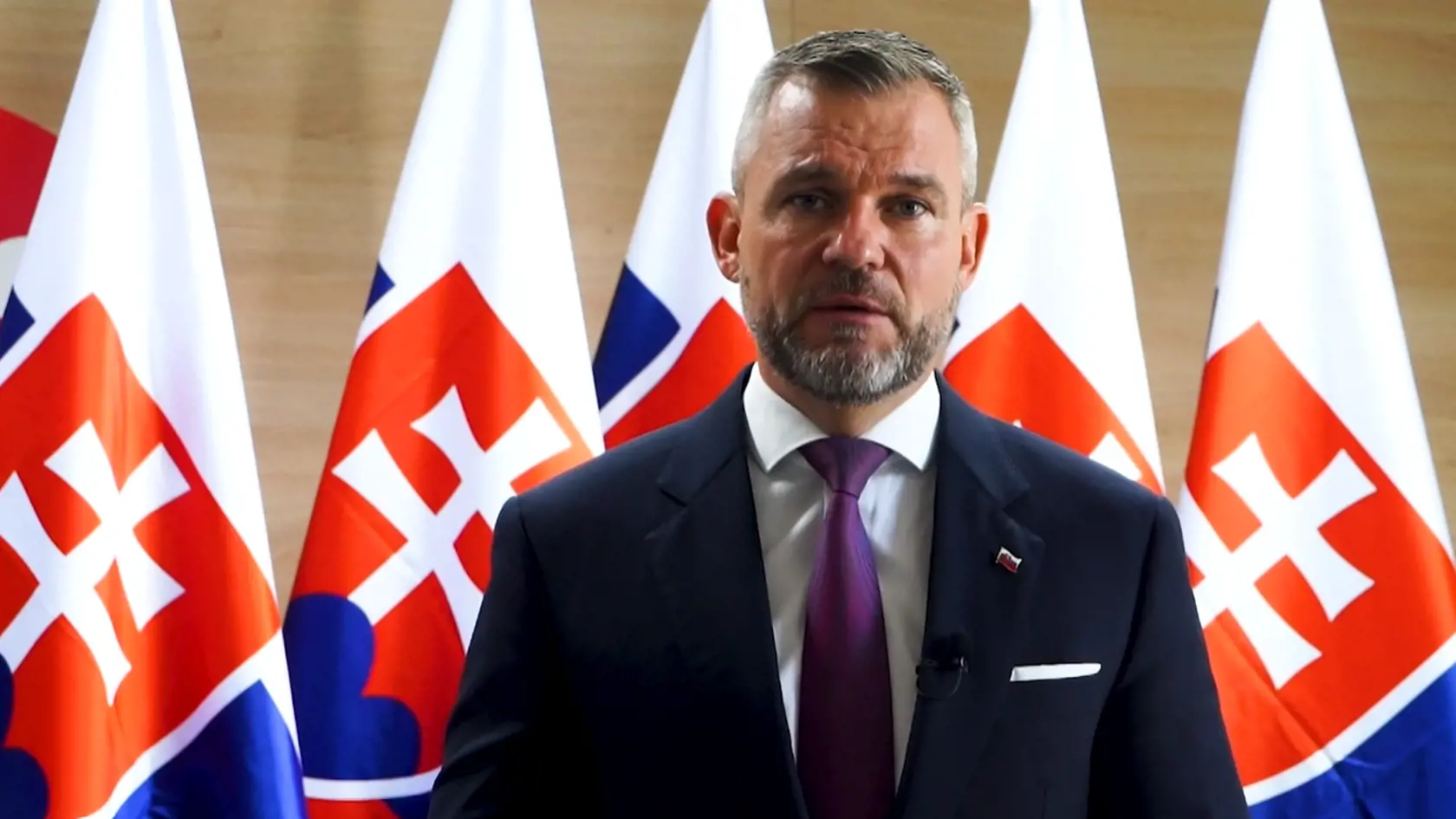 Peter Pellegrini podľa numerologičky lipne na veciach, ktoré sú preňho bremenom. Potrebuje mať pocit moci, uniká prehrám, skrýva nedostatky a všetko robí pre úspech a blahobyt.