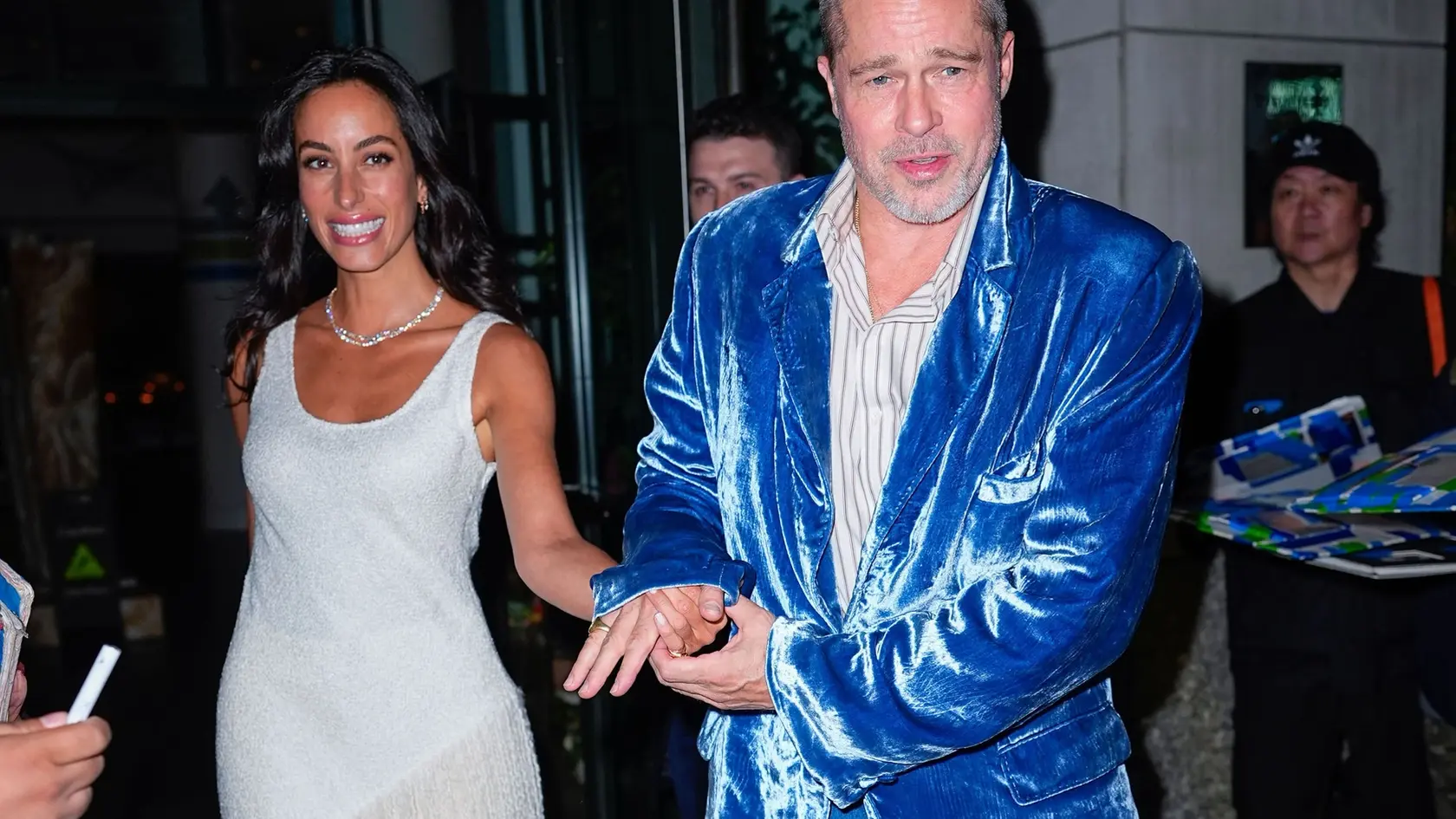 Brad Pitt vie, čo sa nosí. Športová elegancia je to, čo svedčí naozaj každému mužovi.
