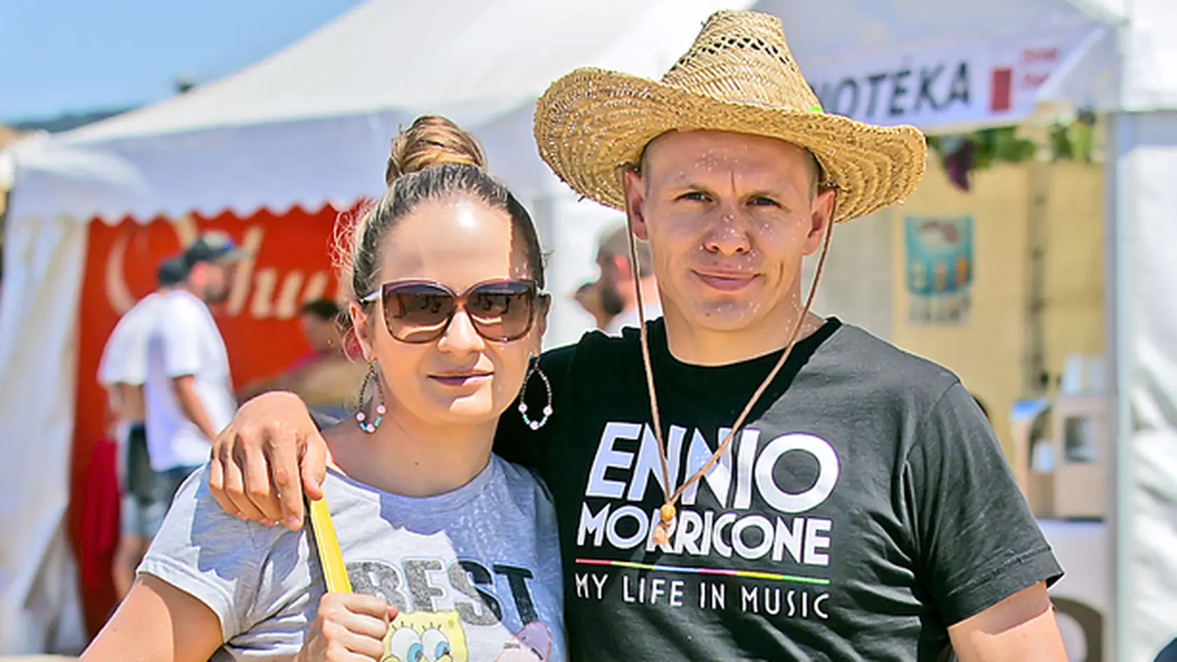 Herec Michal Kubovčík (35) sa od svojej lásky Zuzany Šebovej (33) ani na chvíľu nepohol a strážil ju ako oko v hlave.