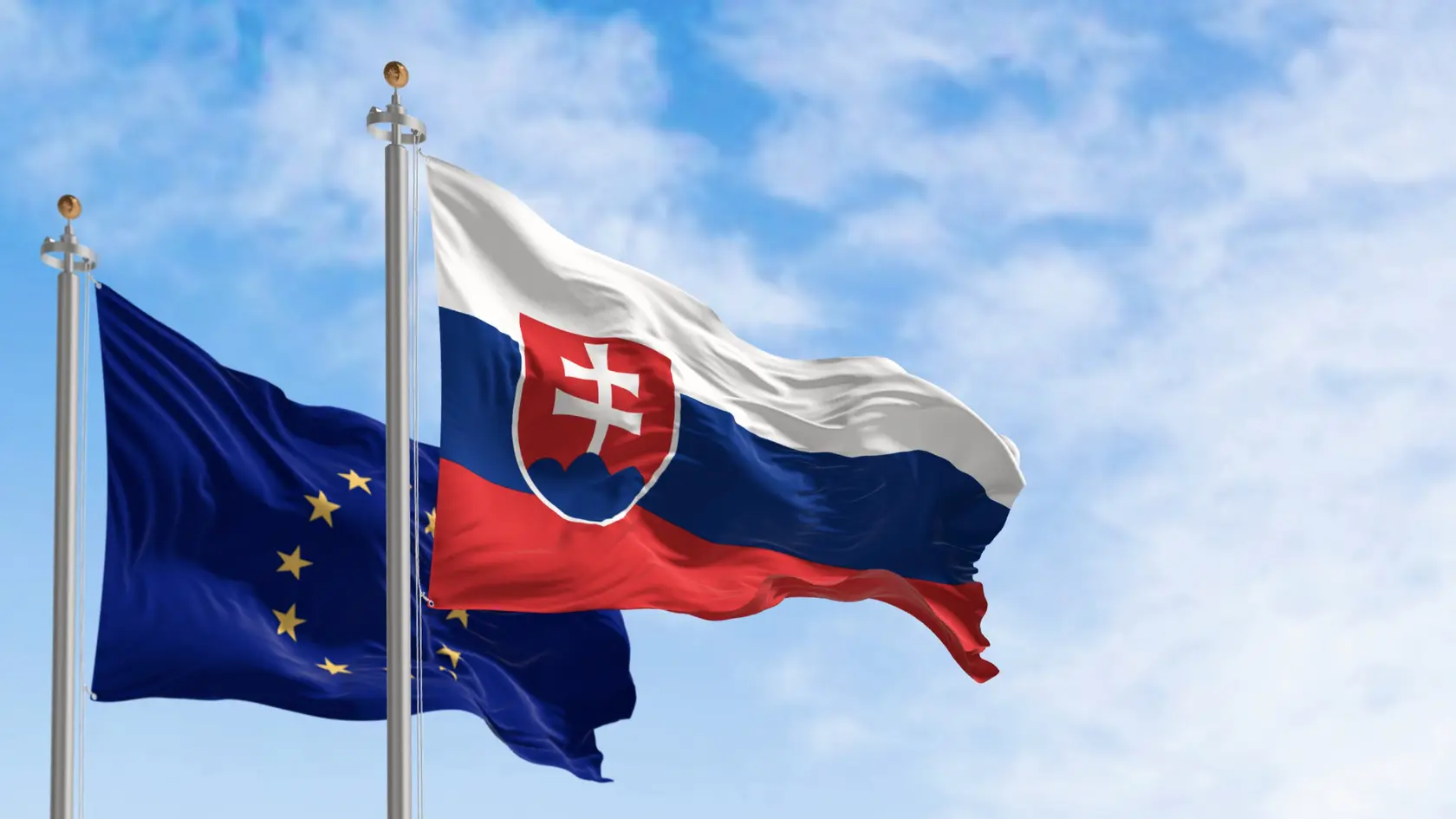 Vlajka Slovenska a Európskej únie. (Ilustračné foto)