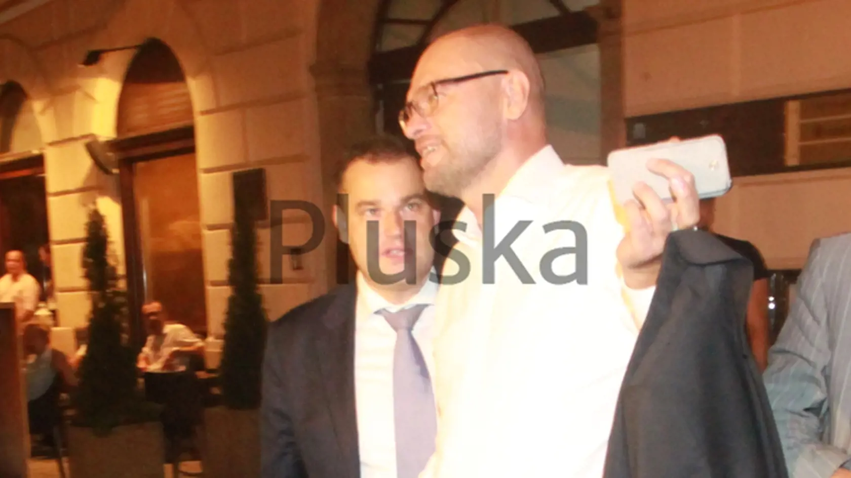 Richard Sulík tvrdí, že nevedel o prítomnosti kontroverzného podnikateľa.