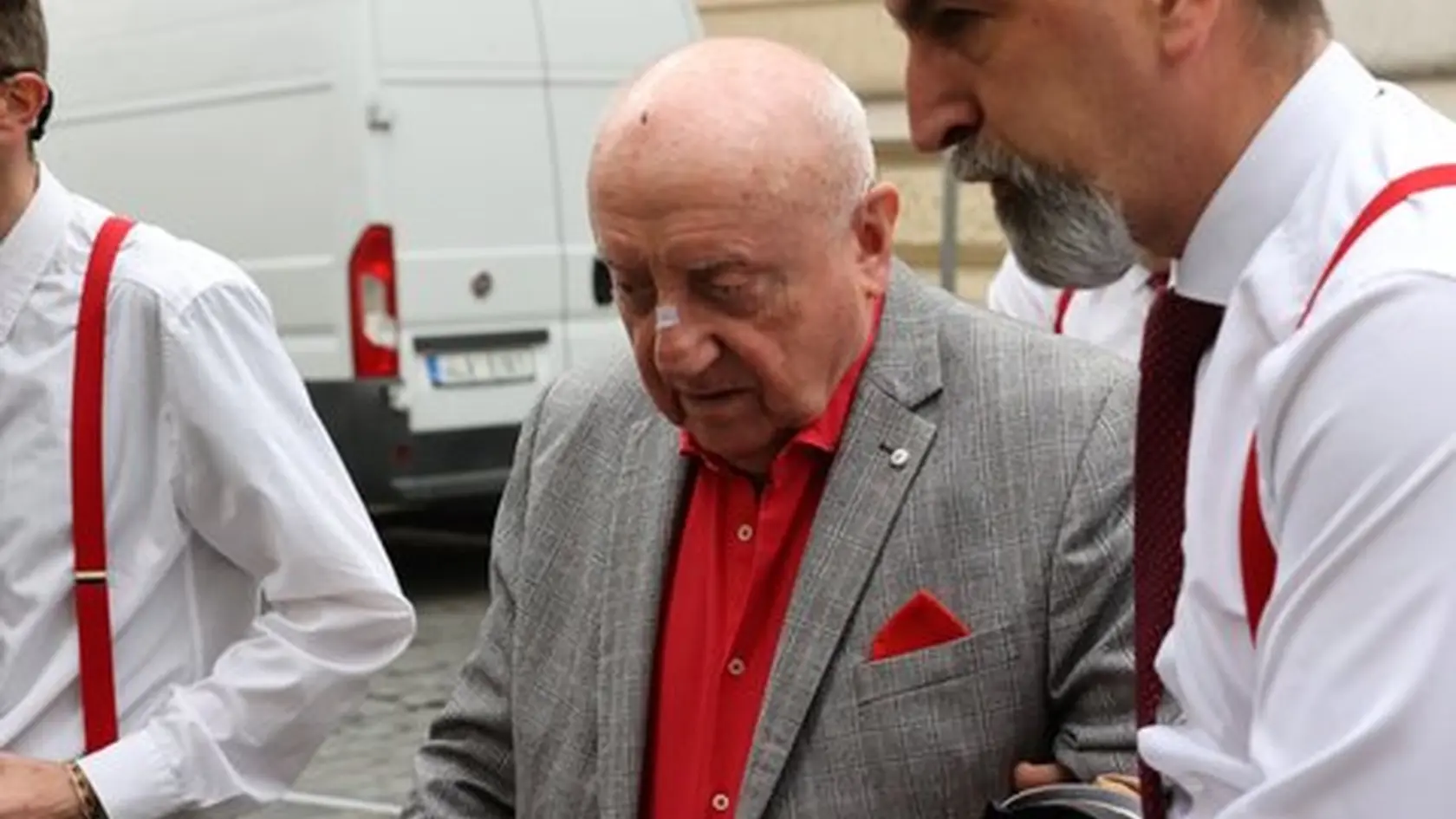 Zdrvení rodičia Aničky Slováčkovej.