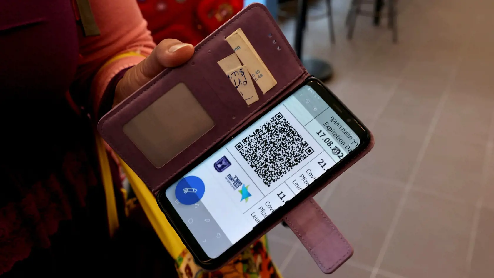 Potvrdenie o očkovaní s QR kódom urýchľuje kontrolu.