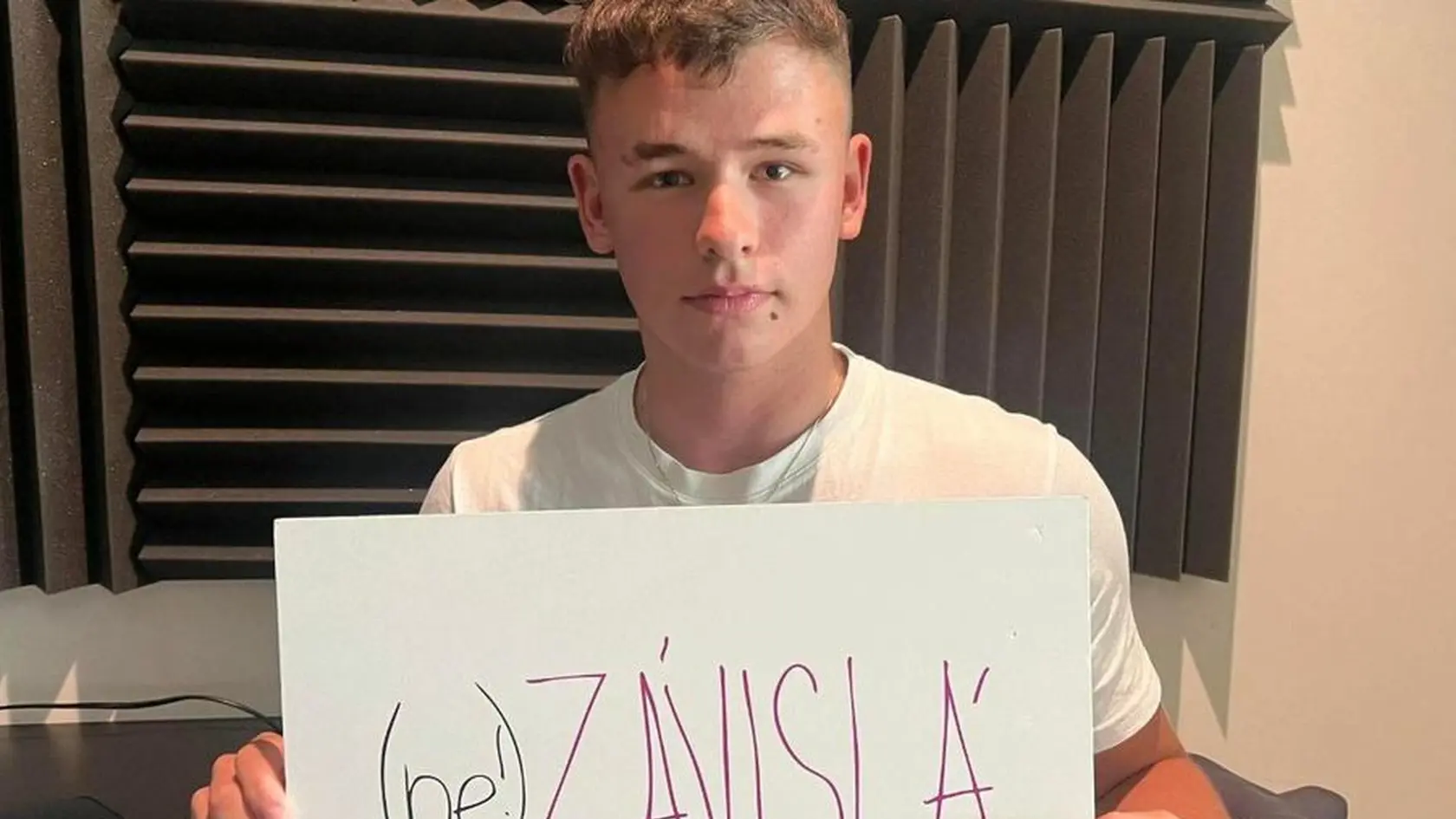 Viktor Krejča odtajnil svoje ťažké detstvo.