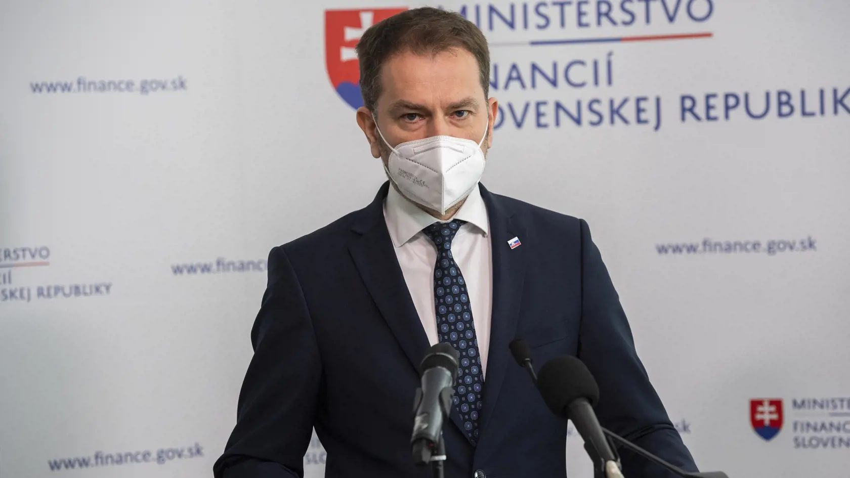 Minister financií Igor Matovič sa aj v posledných dňoch stal najväčším terčom internetového humoru. Spŕška vtipov je hlavne o jeho tlačovej konferencii.
