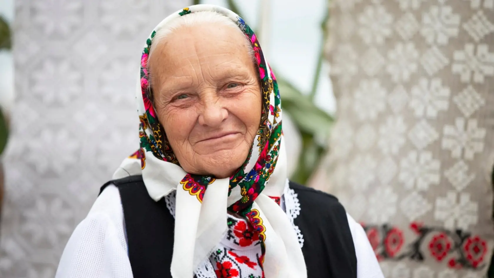 An,Old,Belarusian,Or,Ukrainian,Woman,In,An,Embroidered,Shirt.